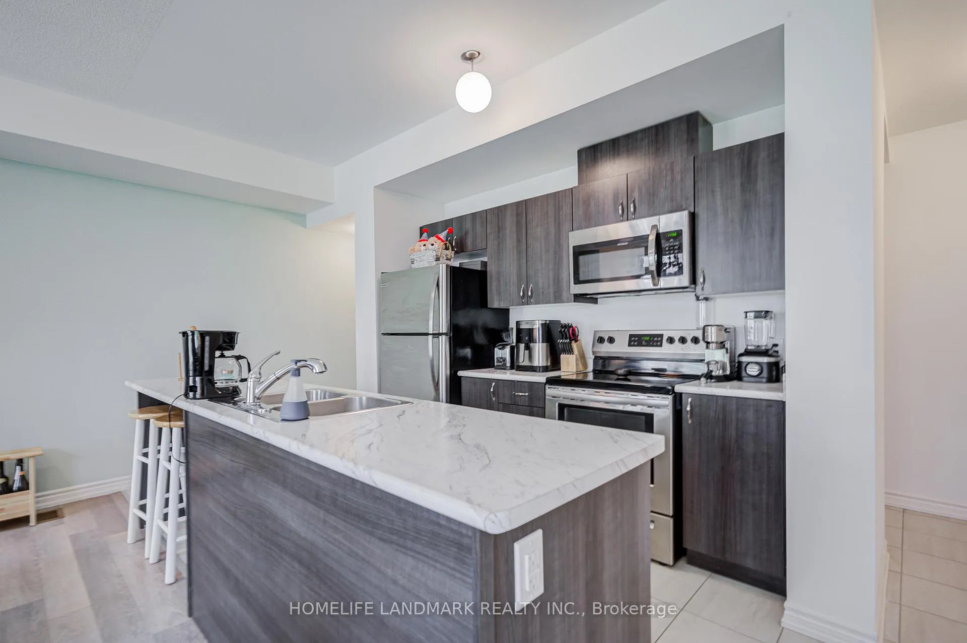 Photo 4 of 2576 Ladyfern Crossing, Pickering, Duffin Heights — HOMEH