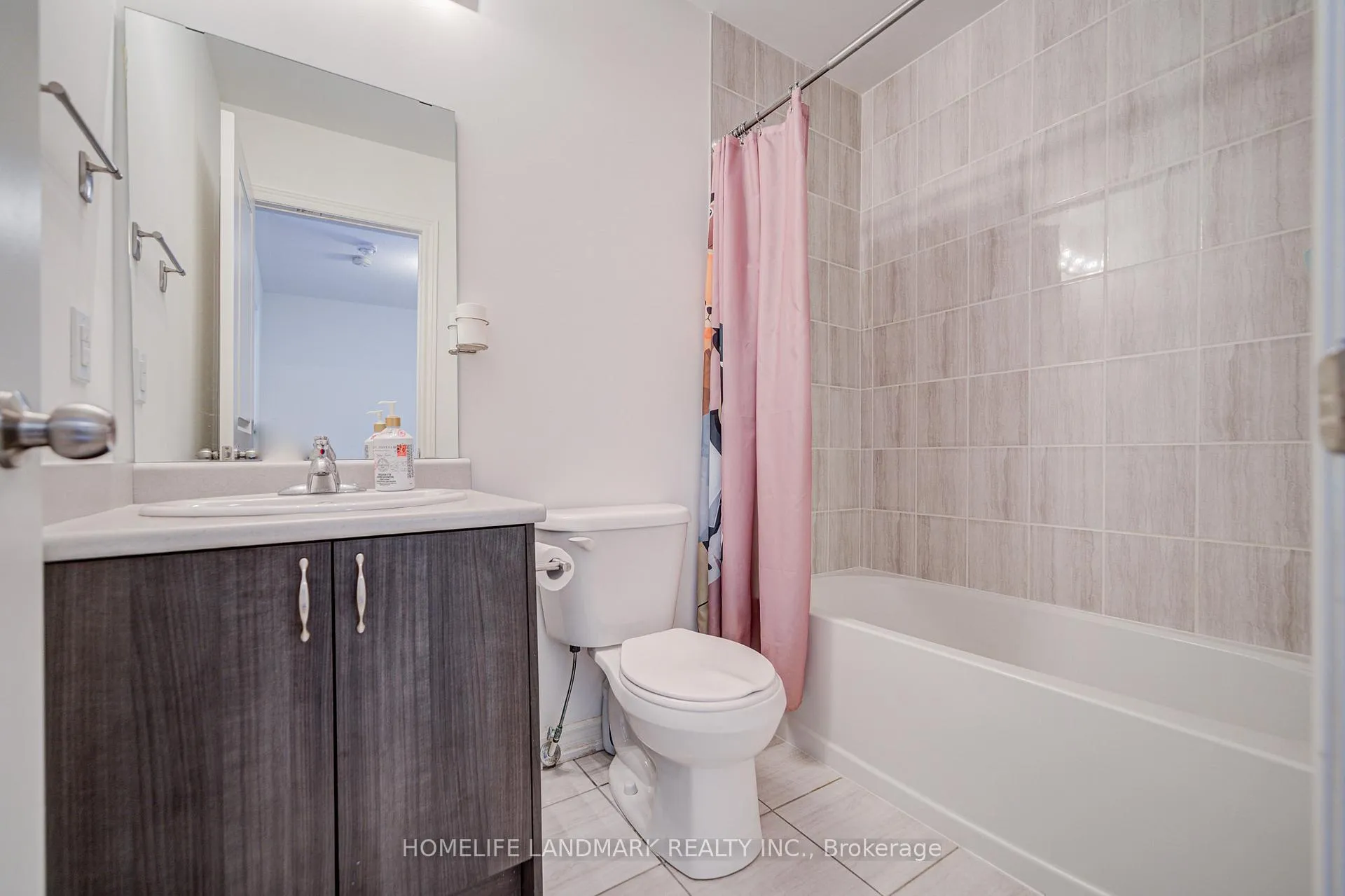 Photo 11 of 2576 Ladyfern Crossing, Pickering, Duffin Heights — HOMEH