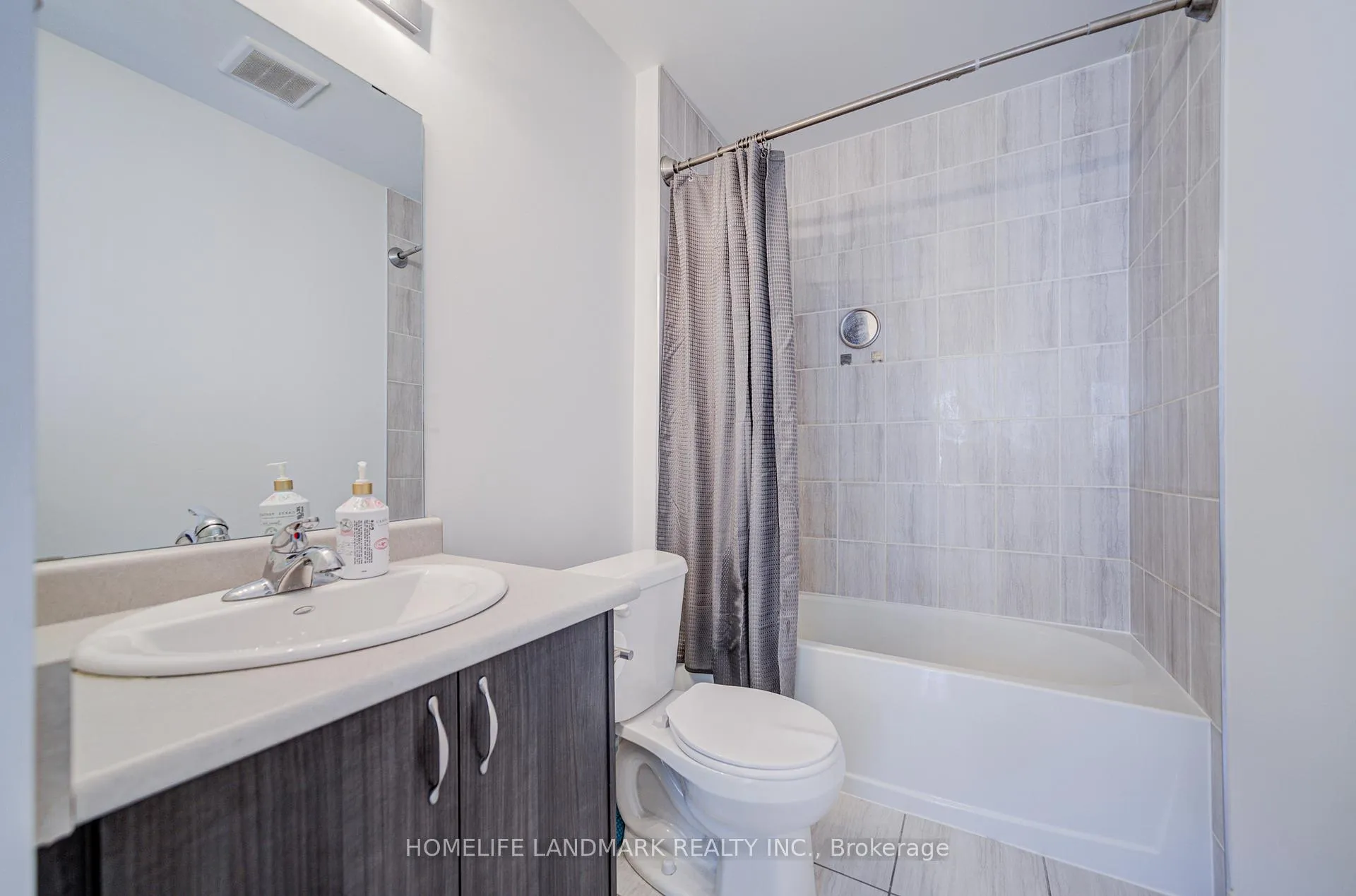 Photo 13 of 2576 Ladyfern Crossing, Pickering, Duffin Heights — HOMEH