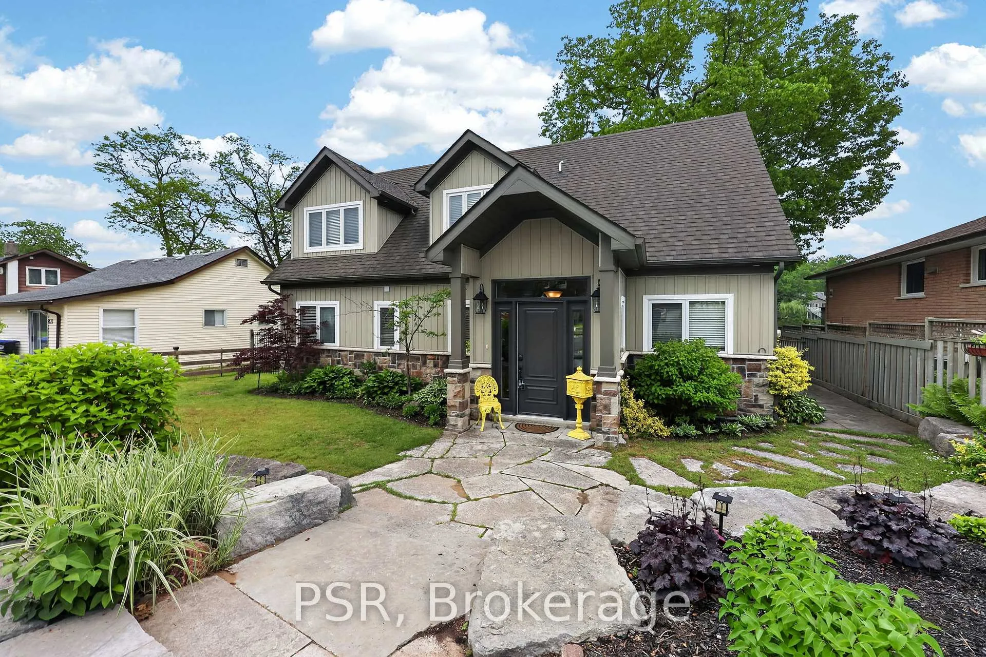 Photo 12 of 967 Mosley Street, Wasaga Beach — HOMEH