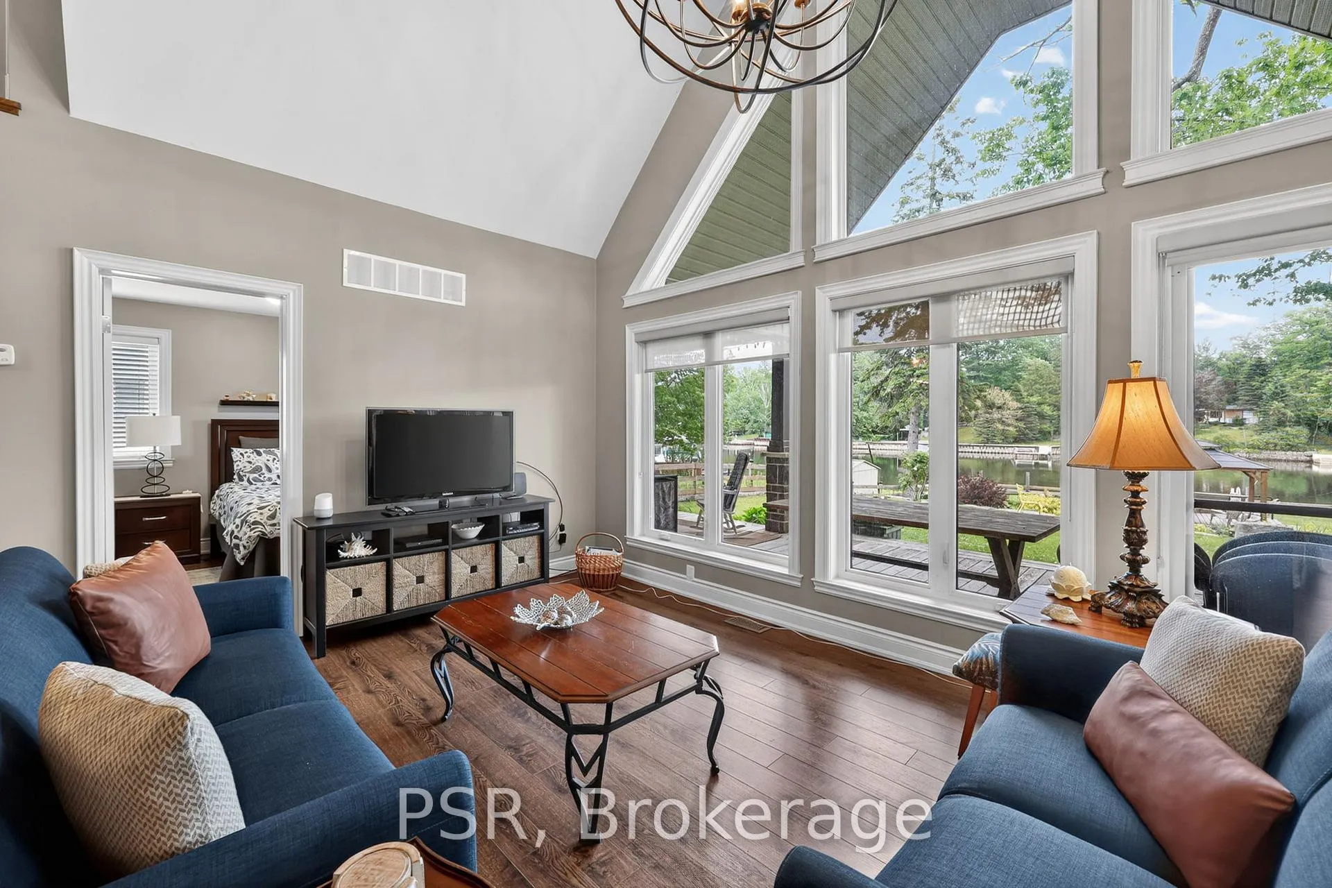 Photo 23 of 967 Mosley Street, Wasaga Beach — HOMEH