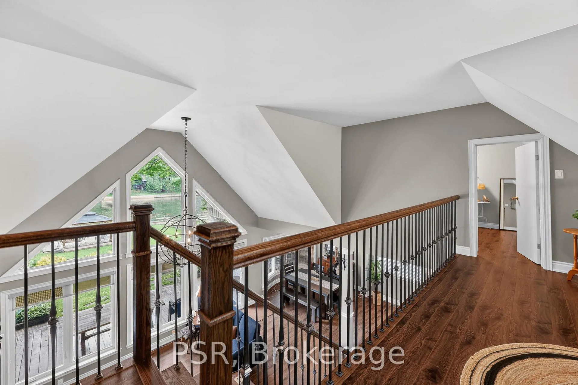 Photo 37 of 967 Mosley Street, Wasaga Beach — HOMEH