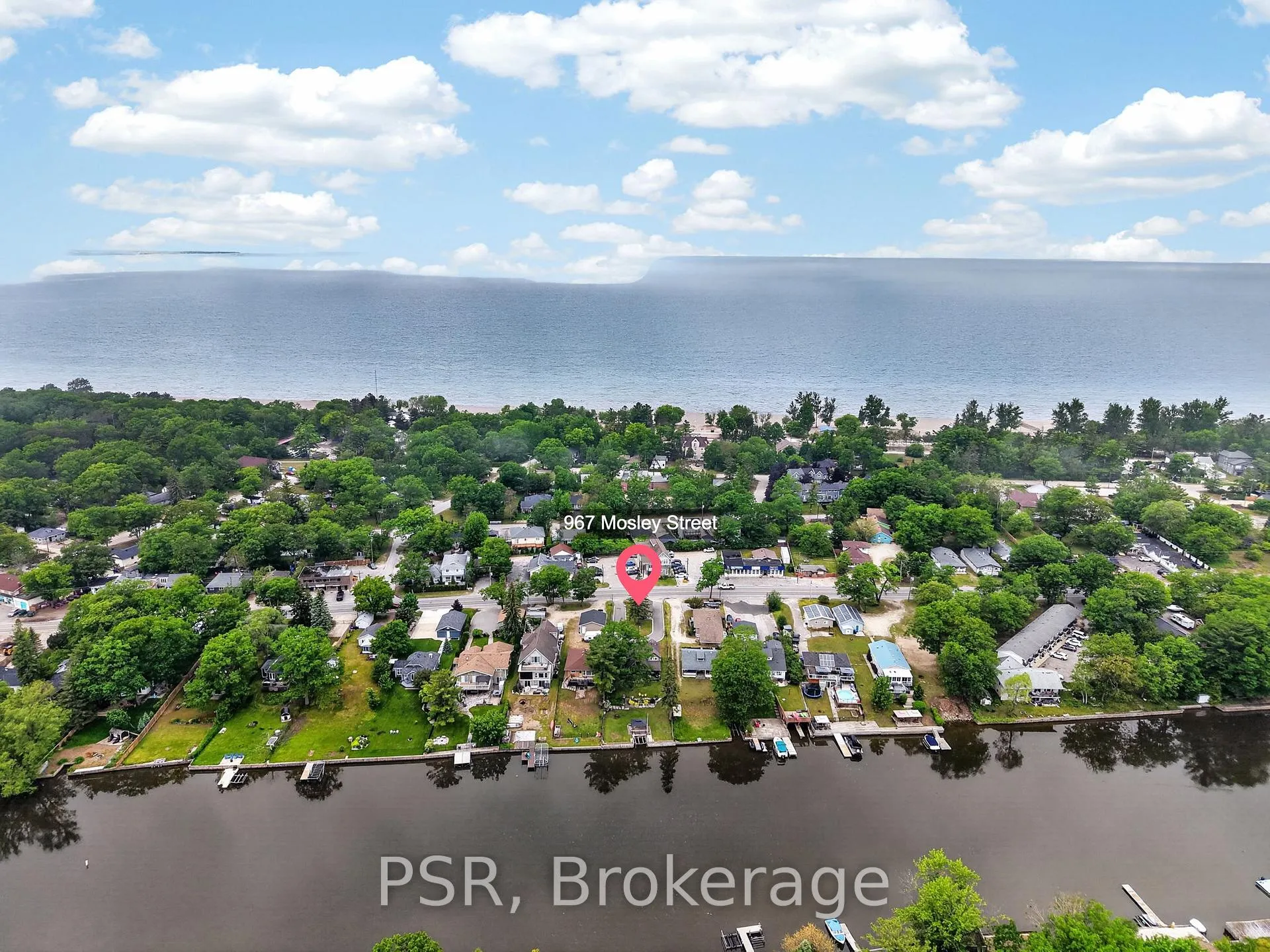 Photo 46 of 967 Mosley Street, Wasaga Beach — HOMEH