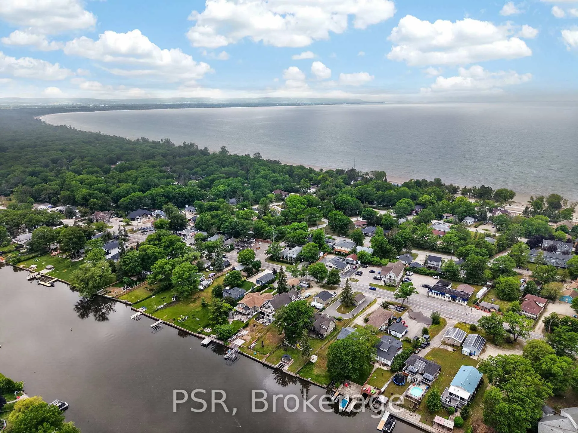 Photo 47 of 967 Mosley Street, Wasaga Beach — HOMEH