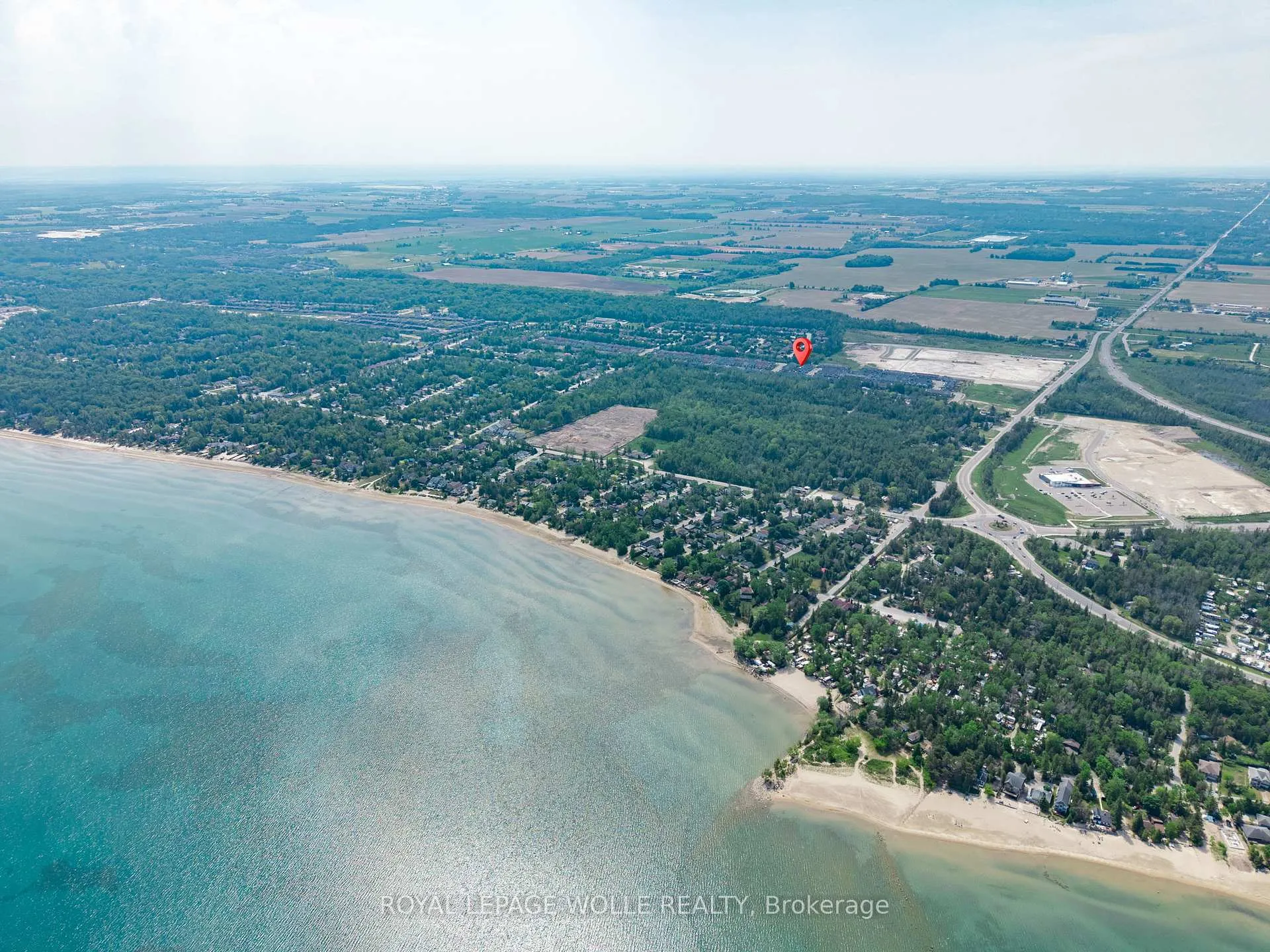 Photo 6 of 43 Allegra Drive, Wasaga Beach — HOMEH