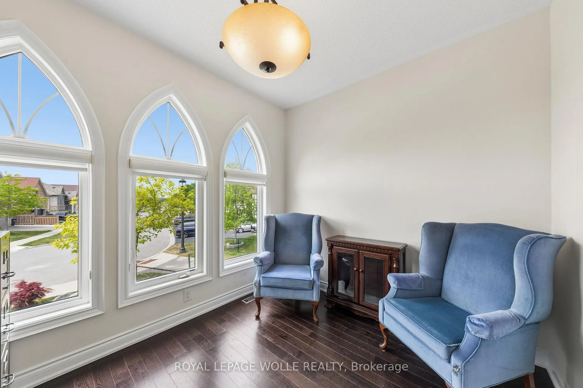 Photo 10 of 43 Allegra Drive, Wasaga Beach — HOMEH