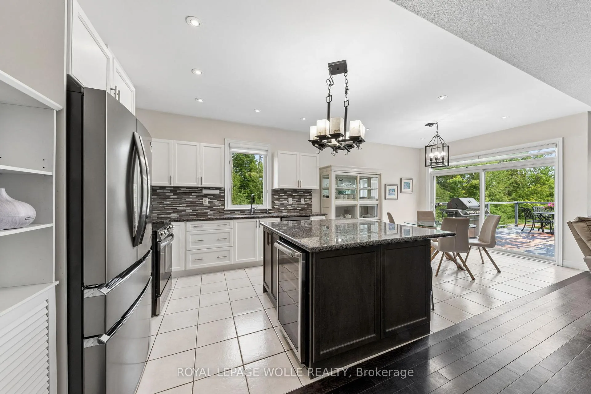 Photo 13 of 43 Allegra Drive, Wasaga Beach — HOMEH