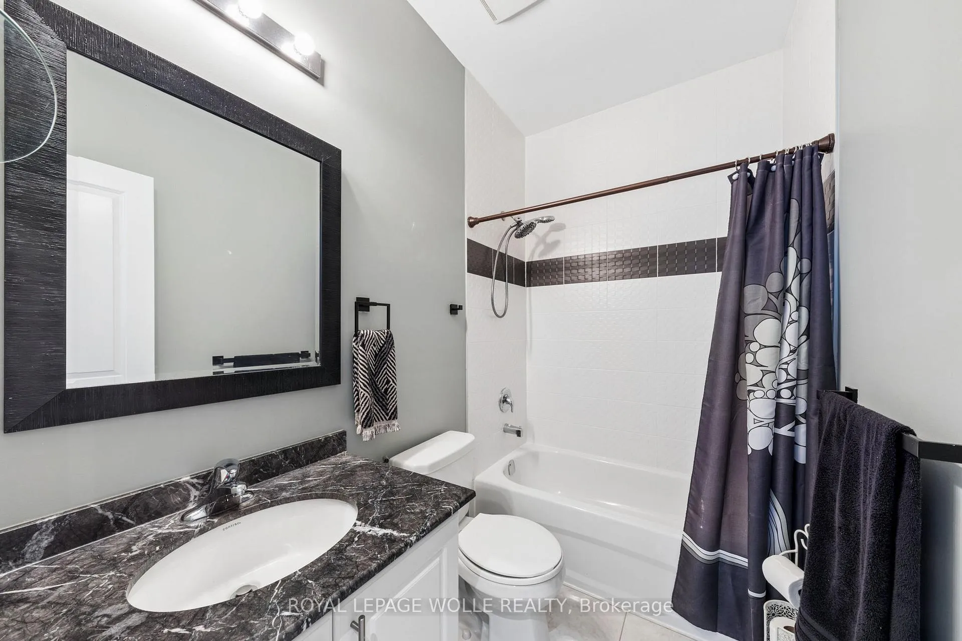 Photo 20 of 43 Allegra Drive, Wasaga Beach — HOMEH