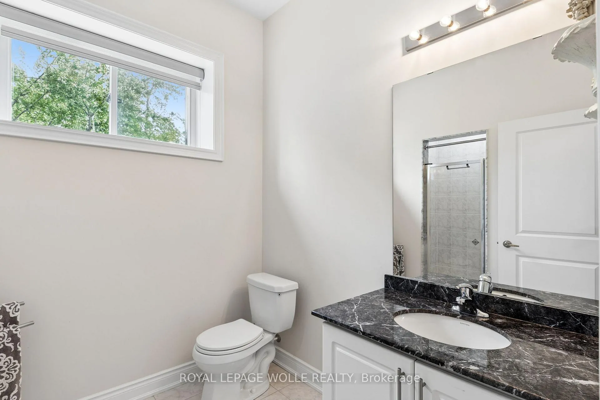 Photo 24 of 43 Allegra Drive, Wasaga Beach — HOMEH