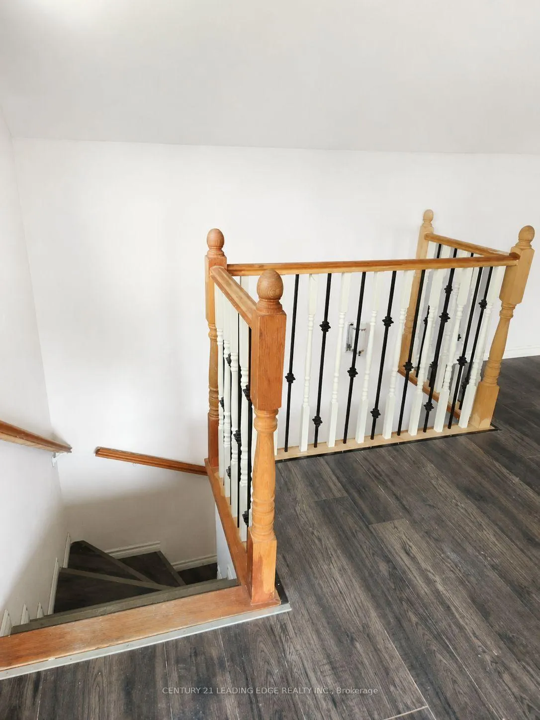 Photo 6 of Unit 201, 196 Chruch Street, Georgina, Historic Lakeshore Communities — HOMEH