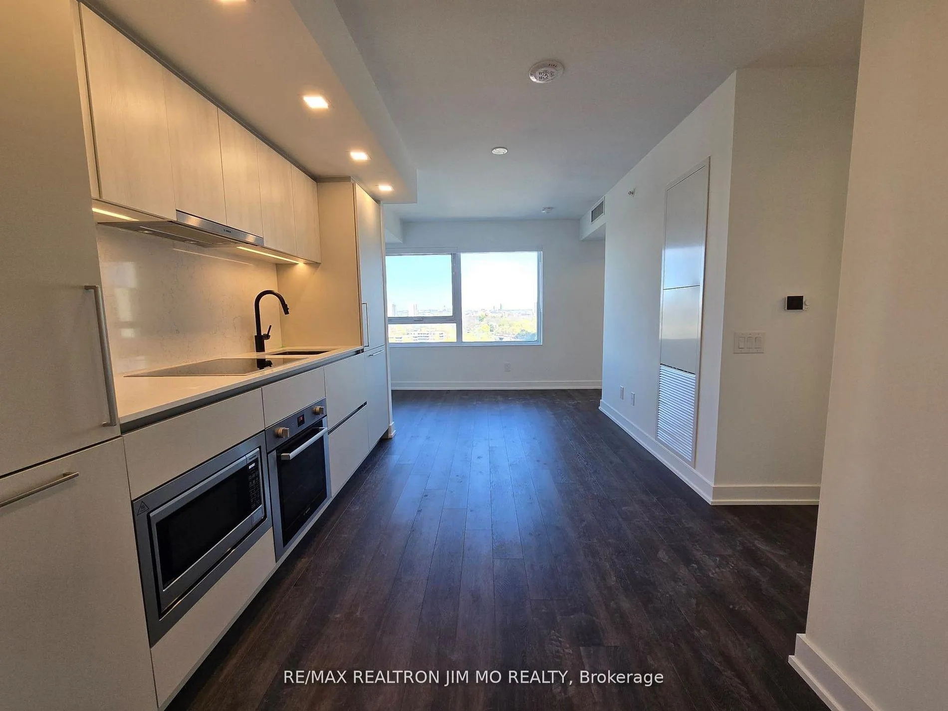 Photo 2 of Unit 1109, 609 Sherbourne Street, Toronto, North St. James Town — HOMEH
