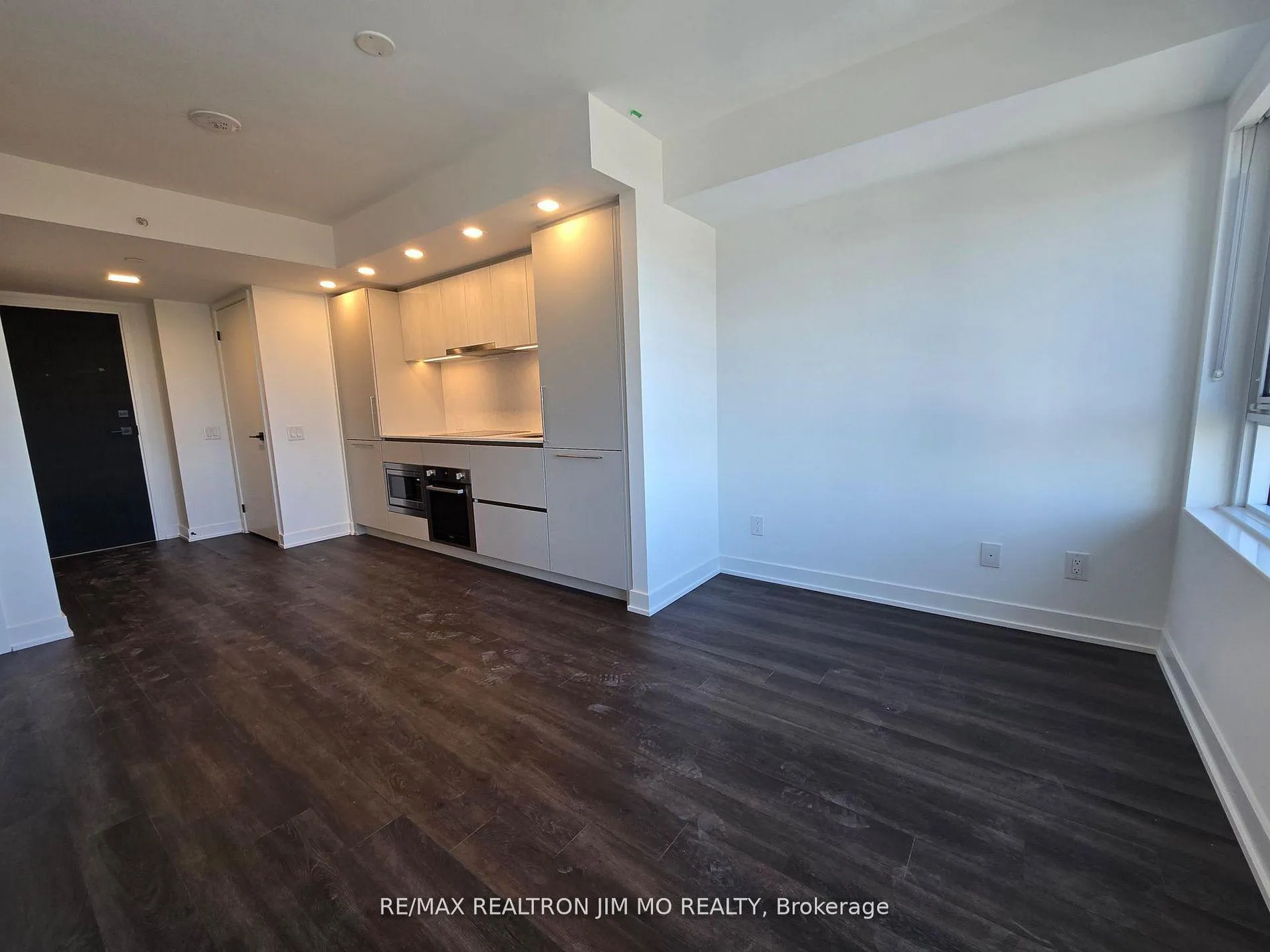 Photo 5 of Unit 1109, 609 Sherbourne Street, Toronto, North St. James Town — HOMEH