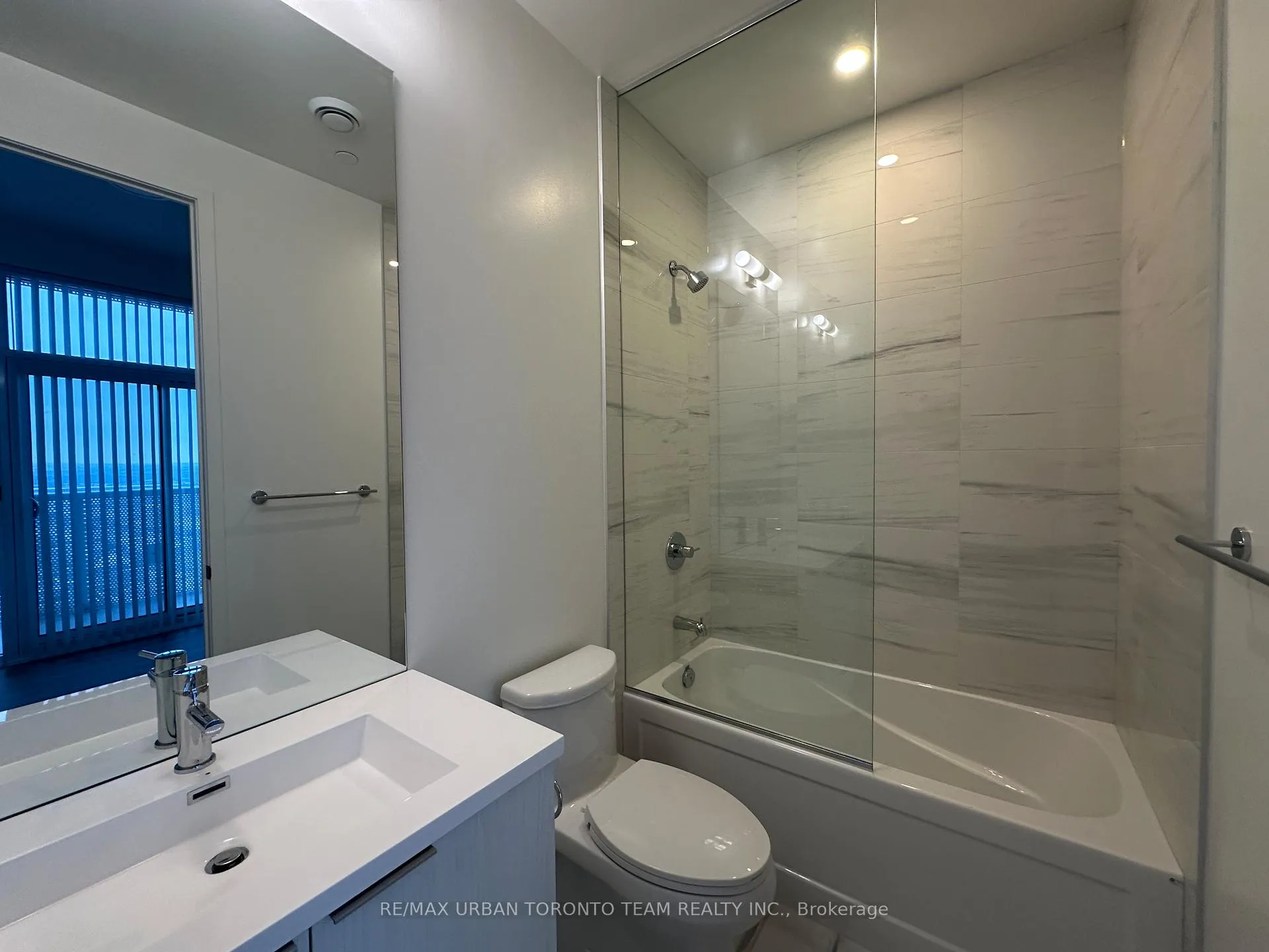 Photo 14 of Unit 4906, 8 Interchange Way, Vaughan, Vaughan Corporate Centre — HOMEH