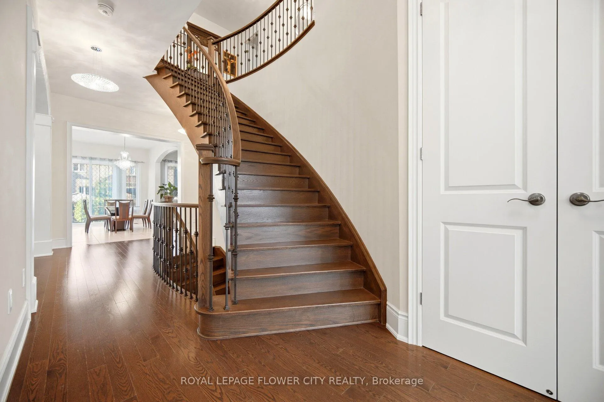 Photo 5 of 35 Gordon Randle Drive, Brampton, Toronto Gore Rural Estate — HOMEH
