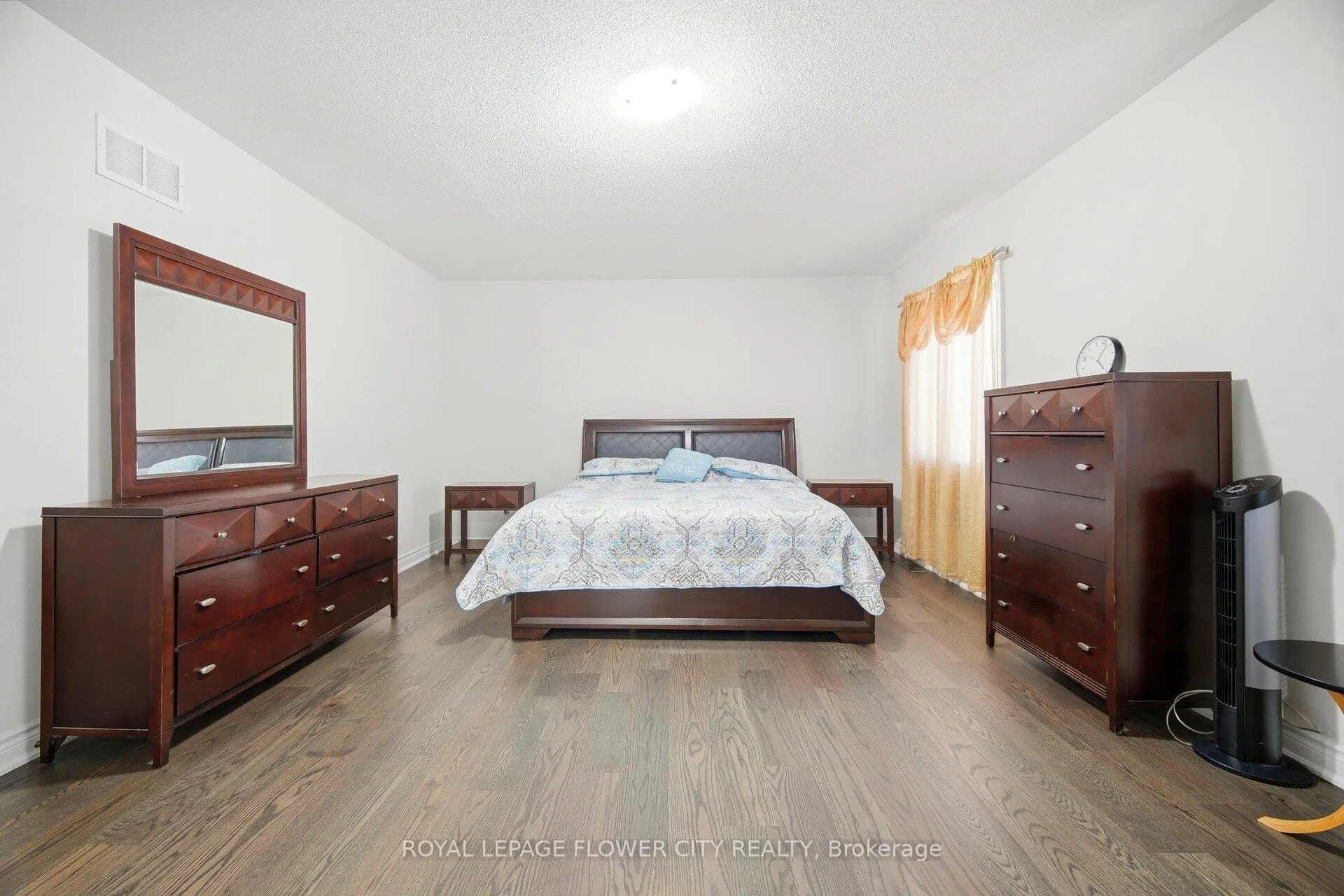 Photo 19 of 35 Gordon Randle Drive, Brampton, Toronto Gore Rural Estate — HOMEH