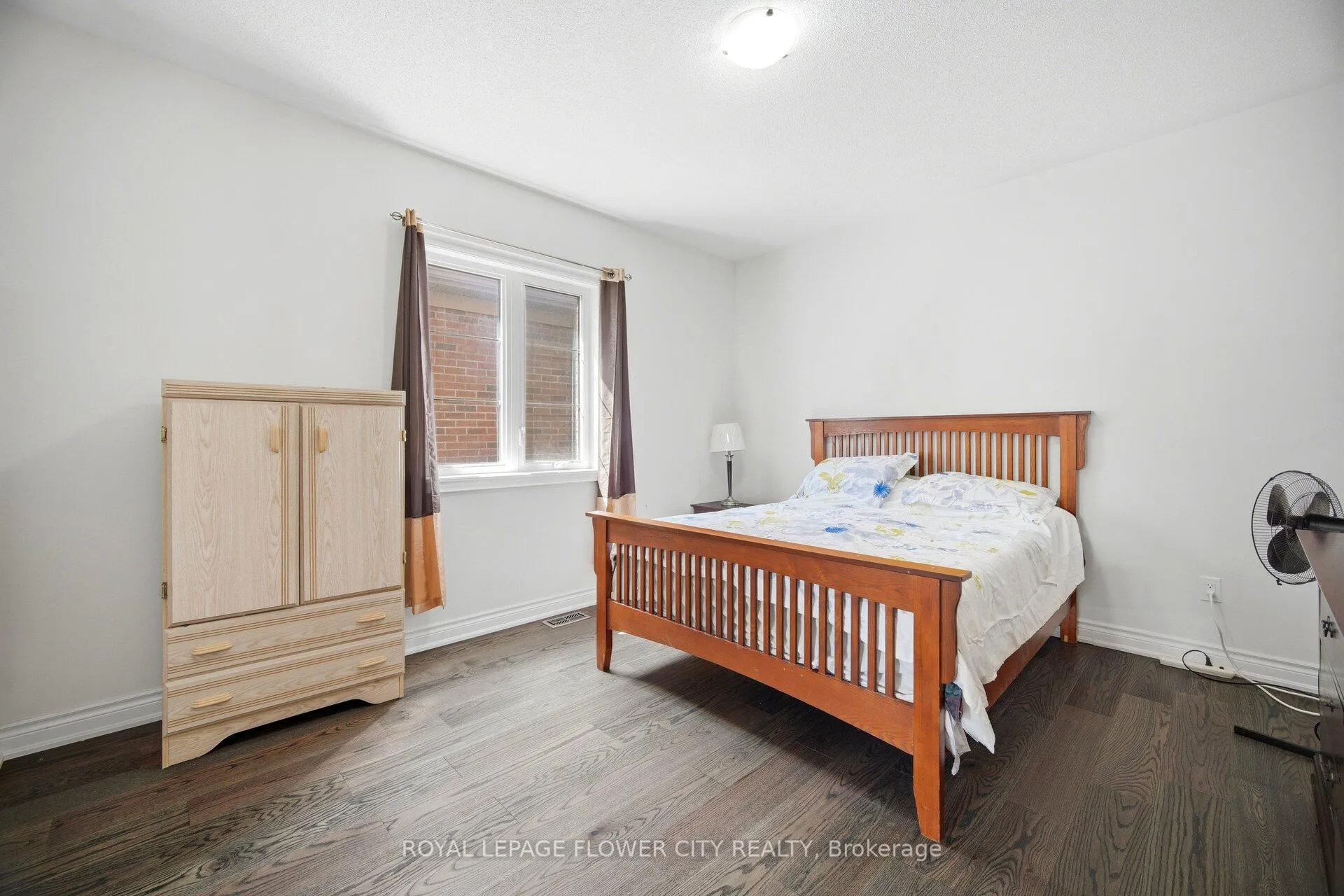 Photo 7 of 35 Gordon Randle Drive, Brampton, Toronto Gore Rural Estate — HOMEH