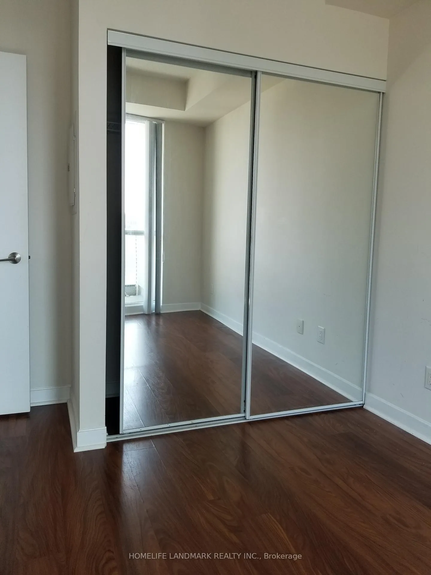 Photo 12 of Unit 3813, 33 Bay Street, Toronto, Waterfront Communities — HOMEH