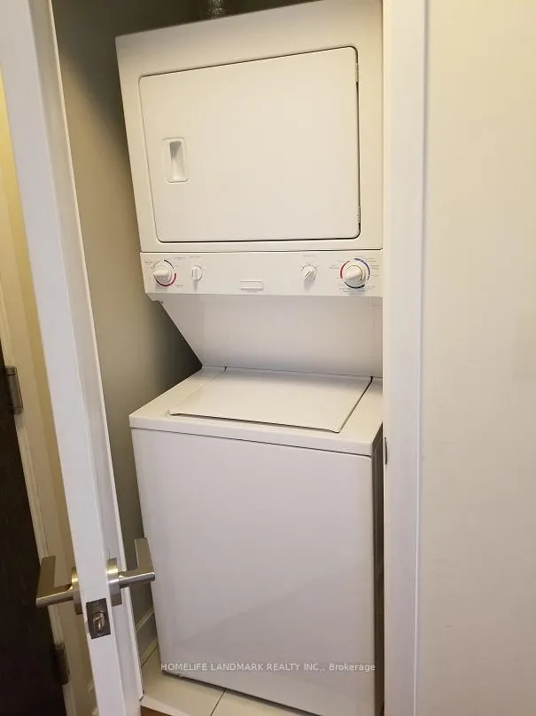Photo 15 of Unit 3813, 33 Bay Street, Toronto, Waterfront Communities — HOMEH