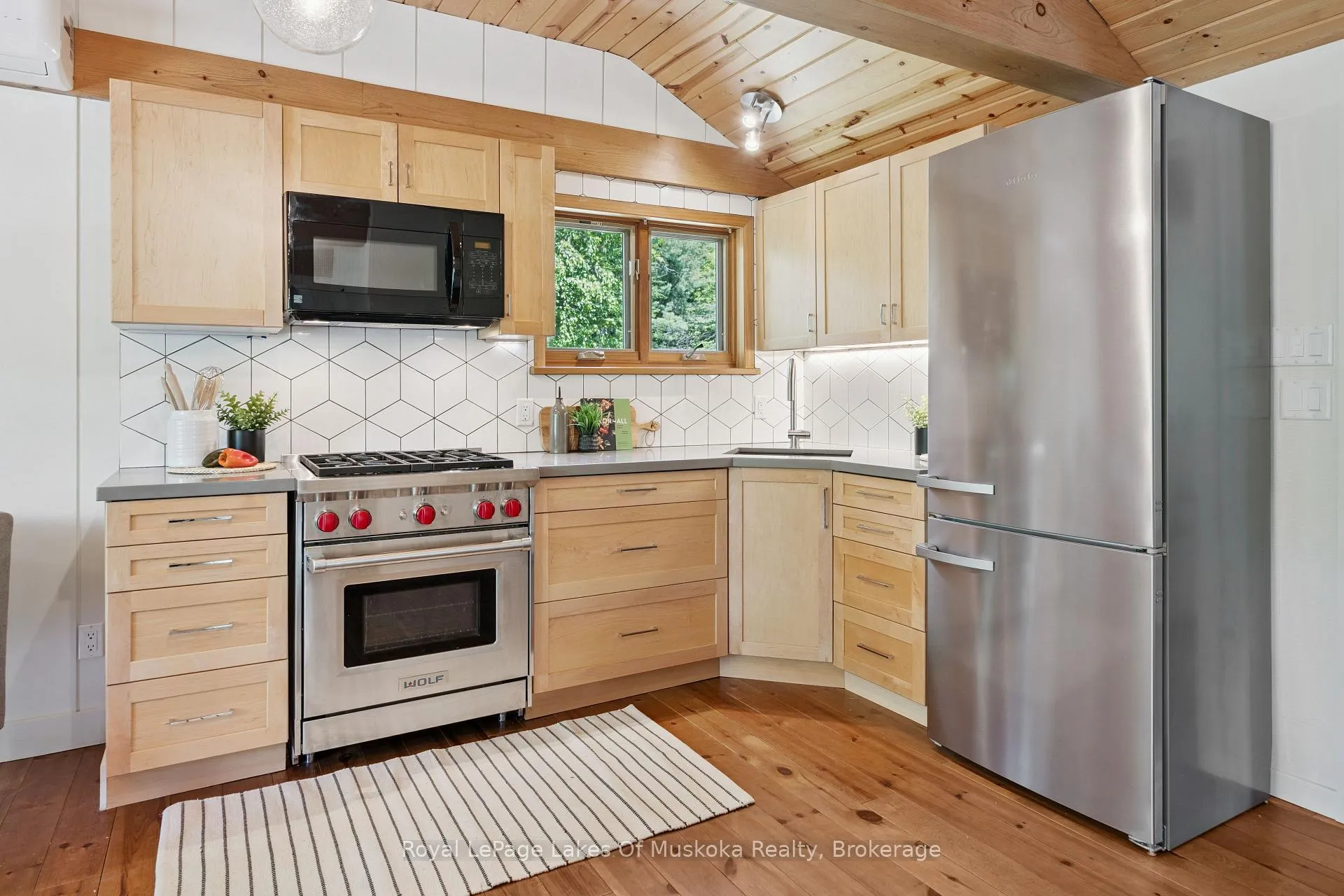 Photo 11 of 1016 Swift Lane, Algonquin Highlands, Sherborne — HOMEH
