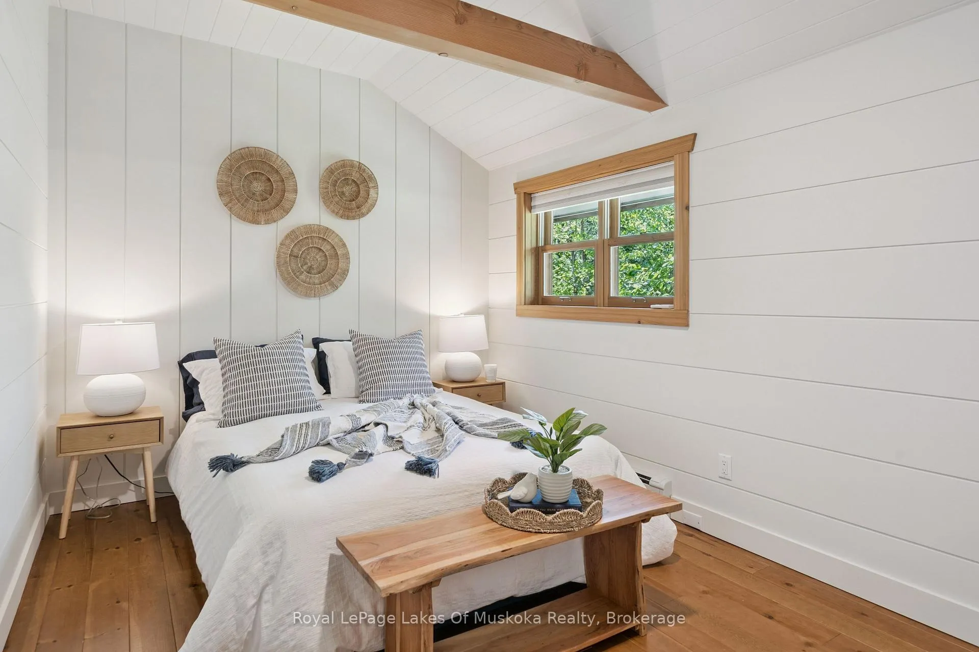 Photo 14 of 1016 Swift Lane, Algonquin Highlands, Sherborne — HOMEH