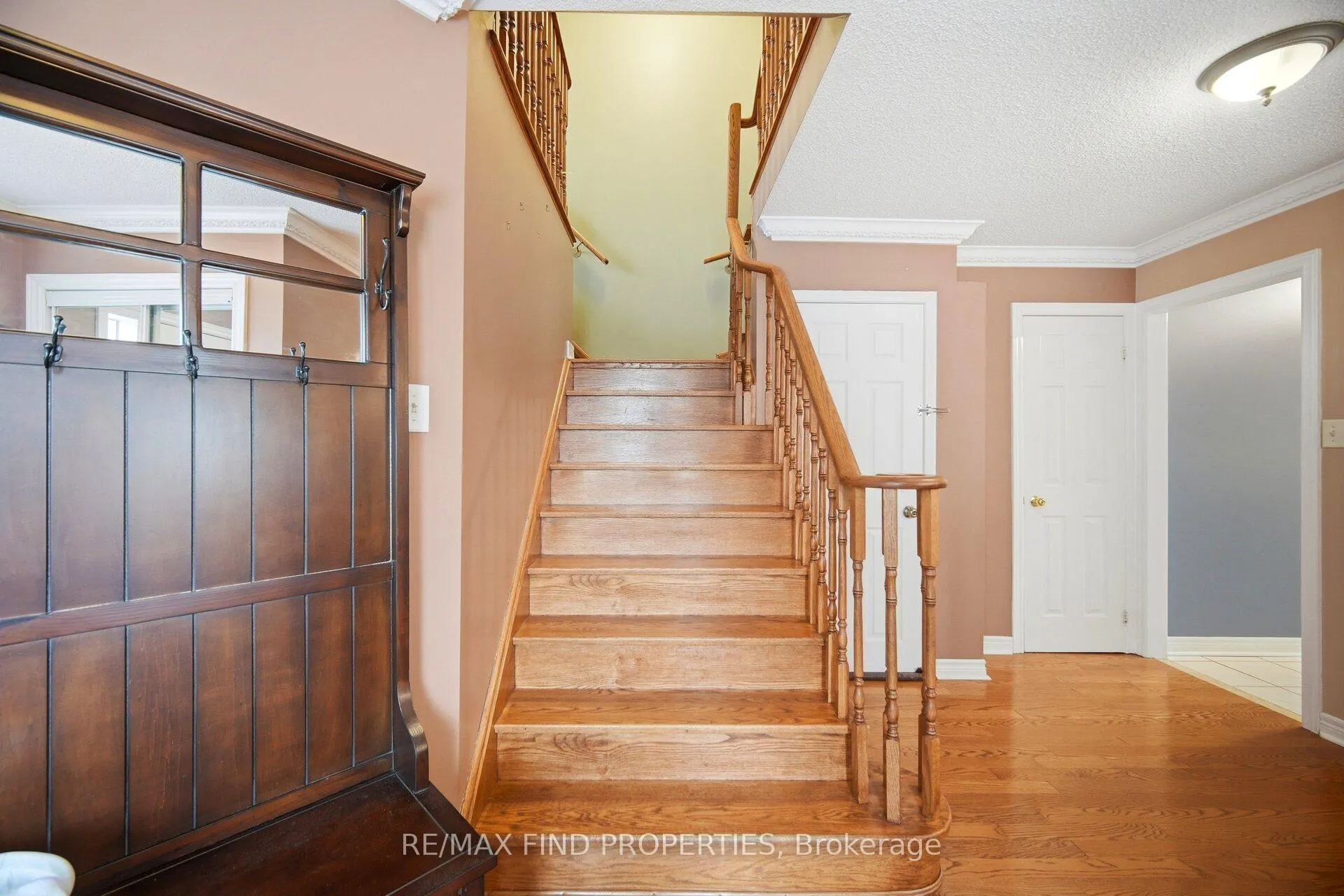 Photo 17 of 2 Summerdale Crescent, Brampton, Fletcher's Meadow — HOMEH