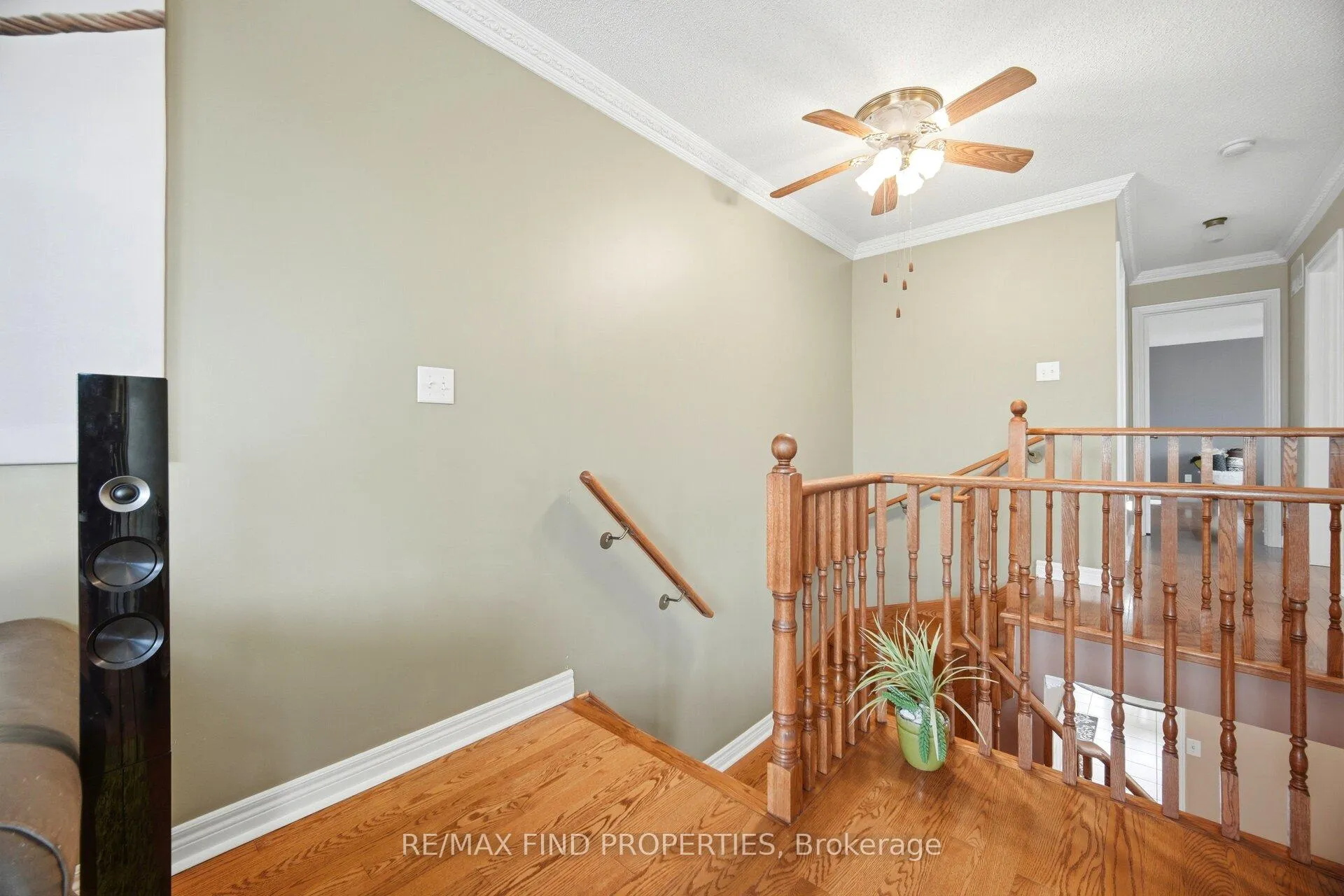 Photo 18 of 2 Summerdale Crescent, Brampton, Fletcher's Meadow — HOMEH
