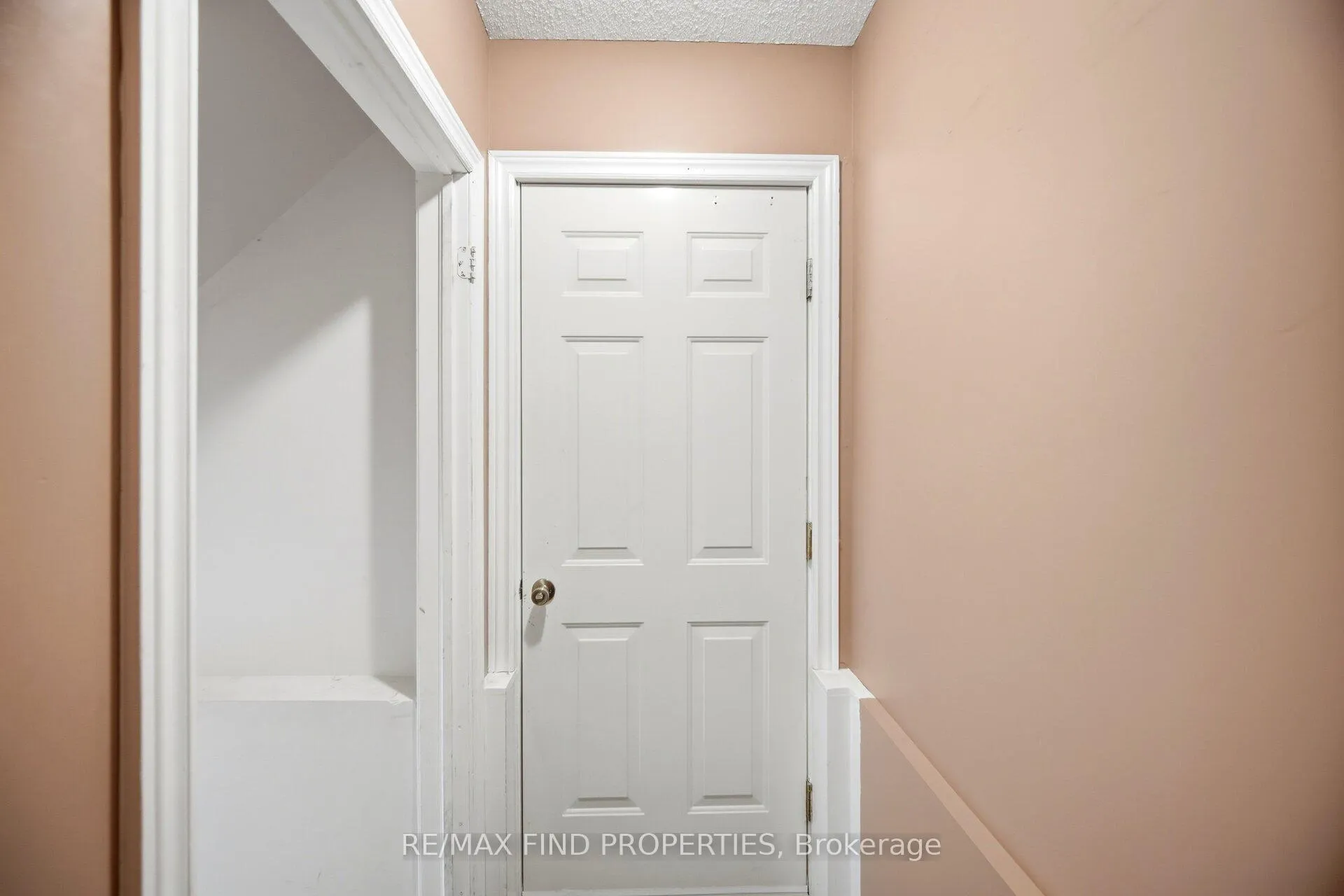 Photo 35 of 2 Summerdale Crescent, Brampton, Fletcher's Meadow — HOMEH
