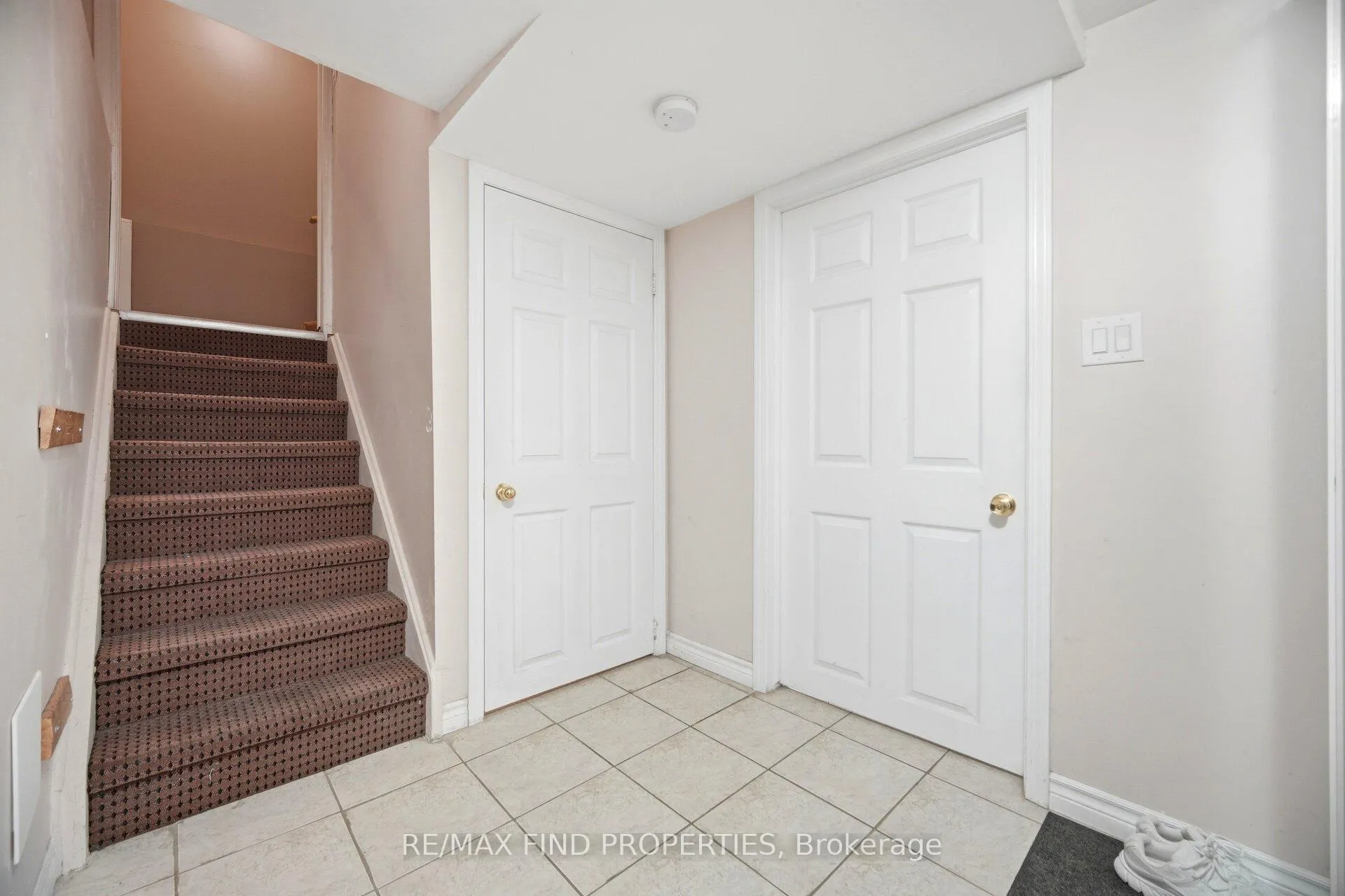 Photo 36 of 2 Summerdale Crescent, Brampton, Fletcher's Meadow — HOMEH