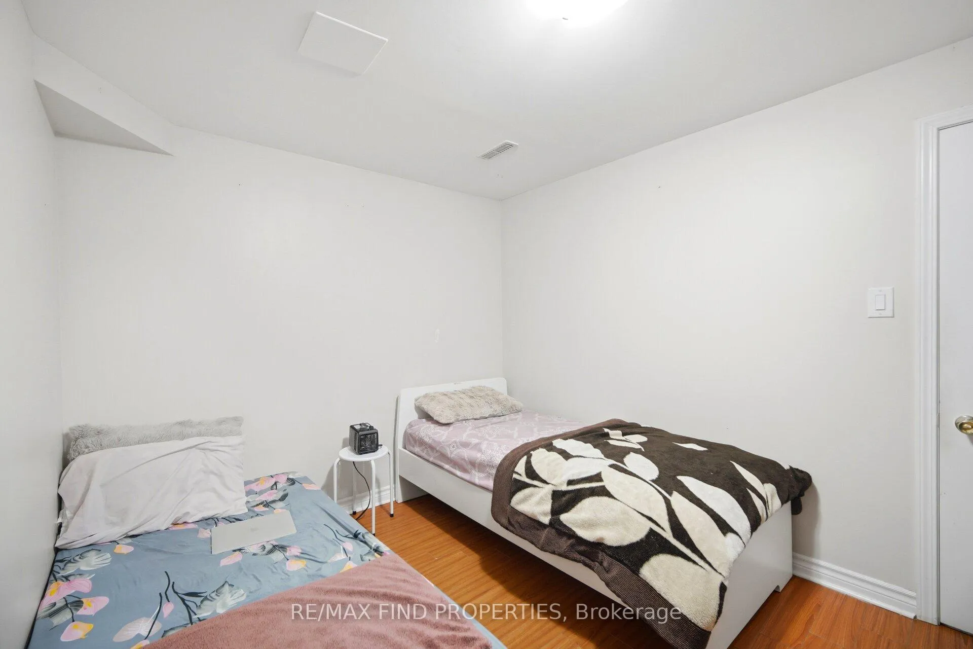 Photo 45 of 2 Summerdale Crescent, Brampton, Fletcher's Meadow — HOMEH