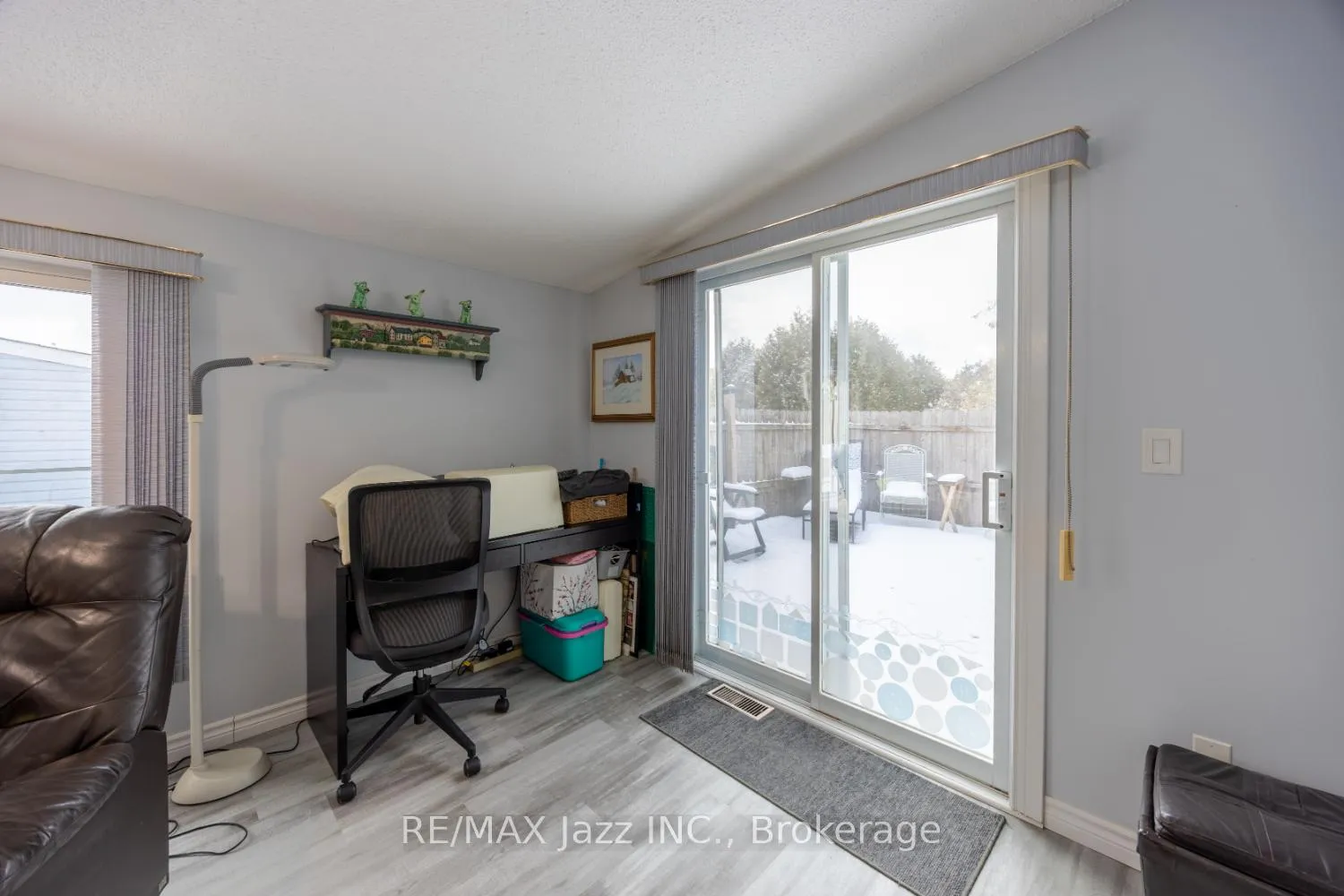 Photo 7 of 213 Wilmot Trail, Clarington, Bowmanville — HOMEH