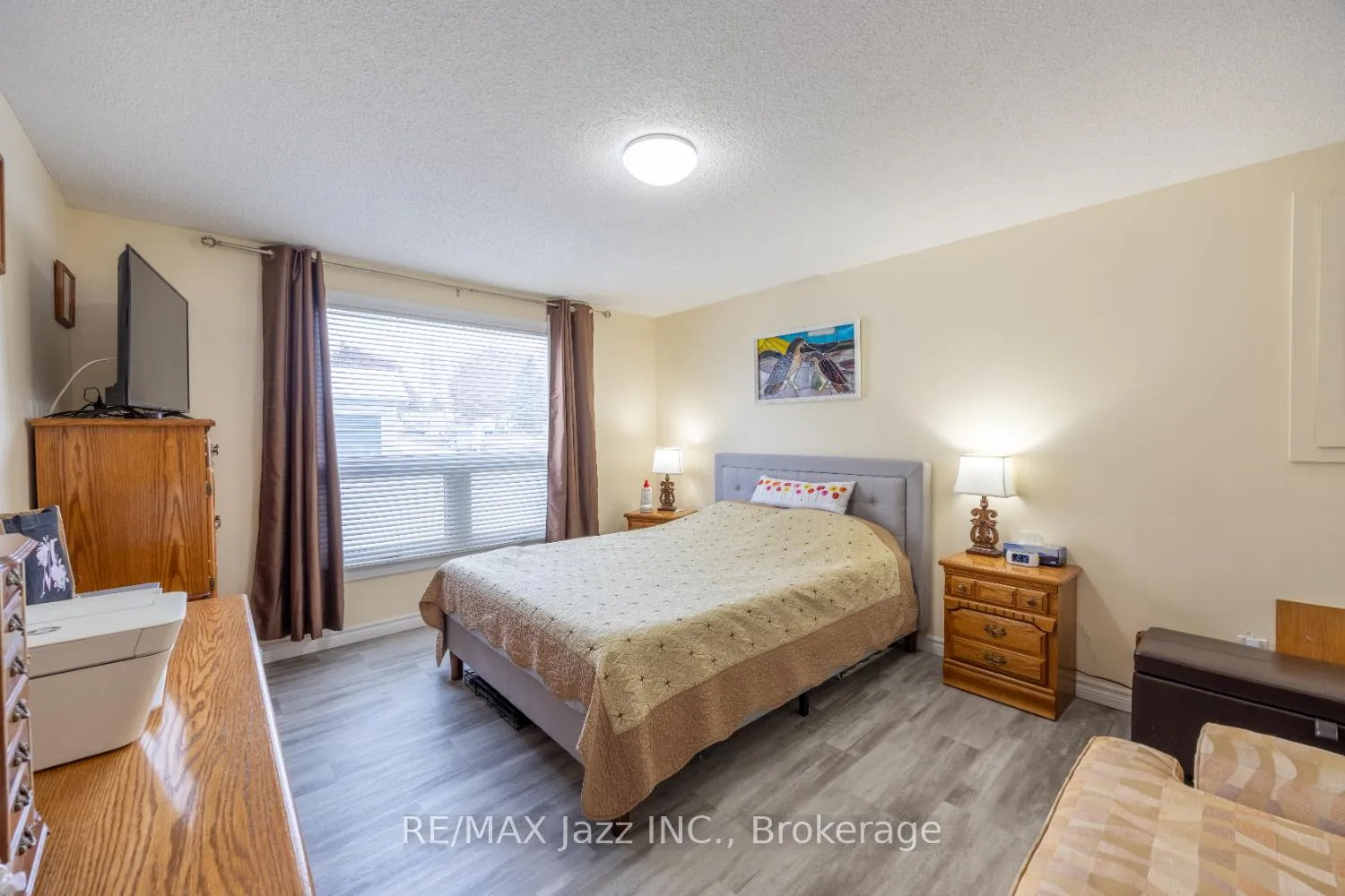 Photo 11 of 213 Wilmot Trail, Clarington, Bowmanville — HOMEH