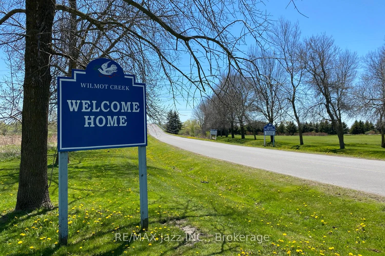 Photo 13 of 213 Wilmot Trail, Clarington, Bowmanville — HOMEH