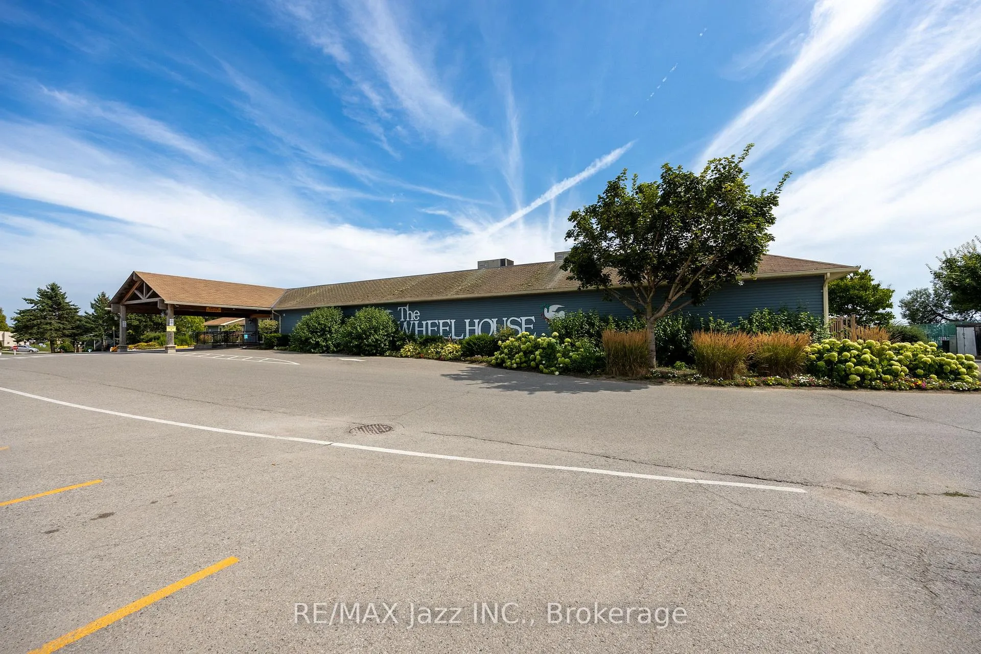 Photo 22 of 213 Wilmot Trail, Clarington, Bowmanville — HOMEH