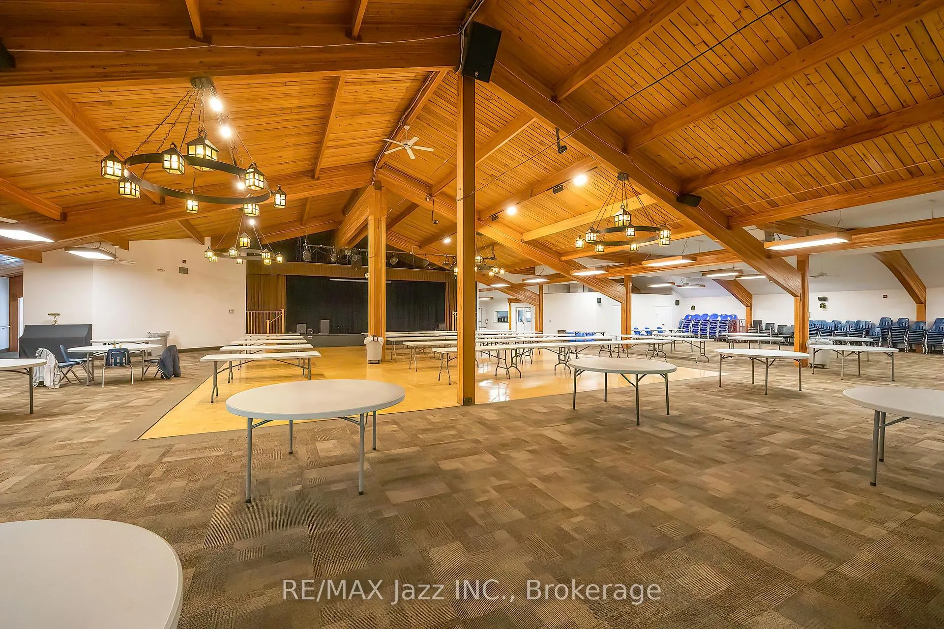 Photo 23 of 213 Wilmot Trail, Clarington, Bowmanville — HOMEH