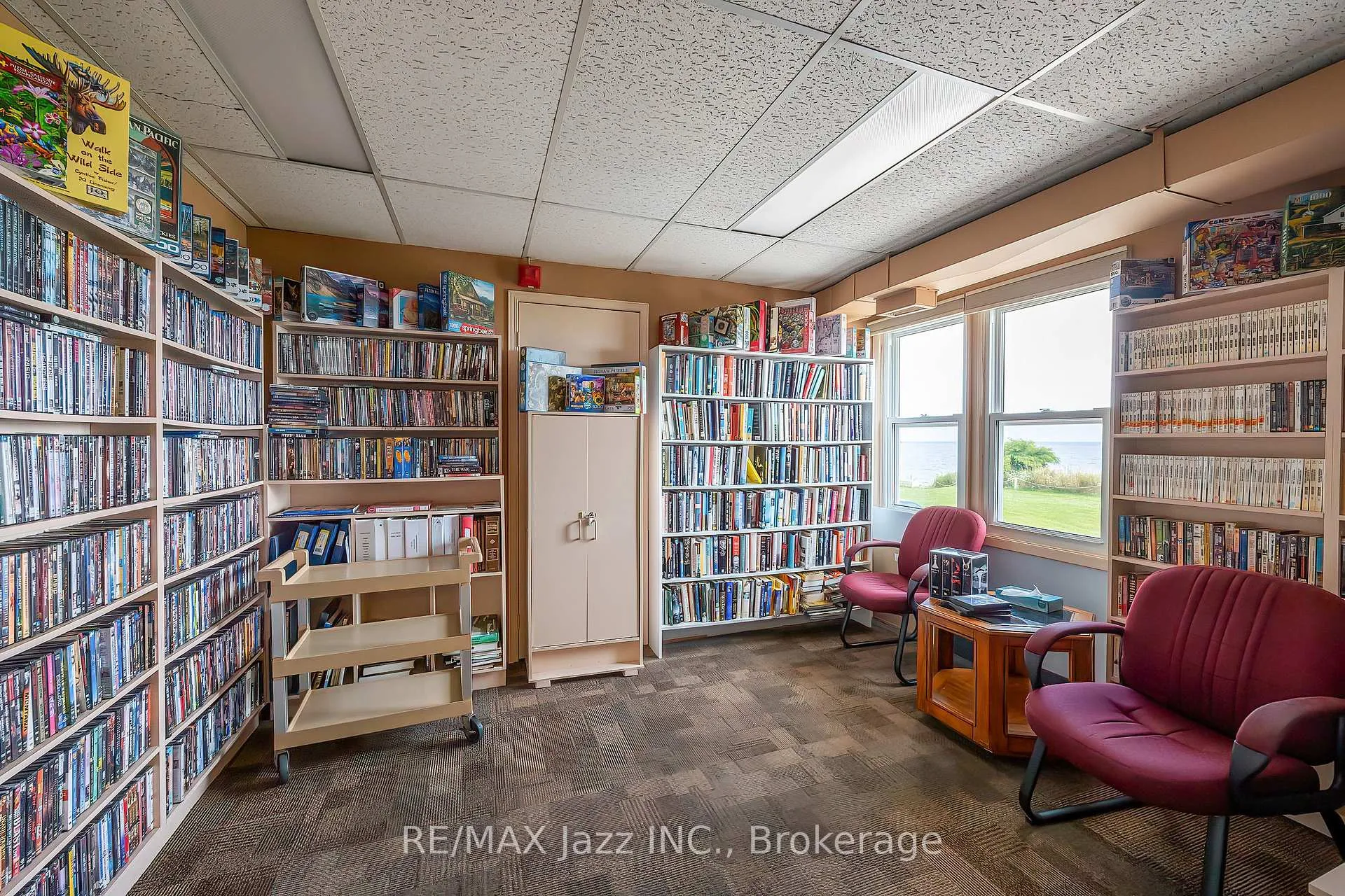 Photo 24 of 213 Wilmot Trail, Clarington, Bowmanville — HOMEH