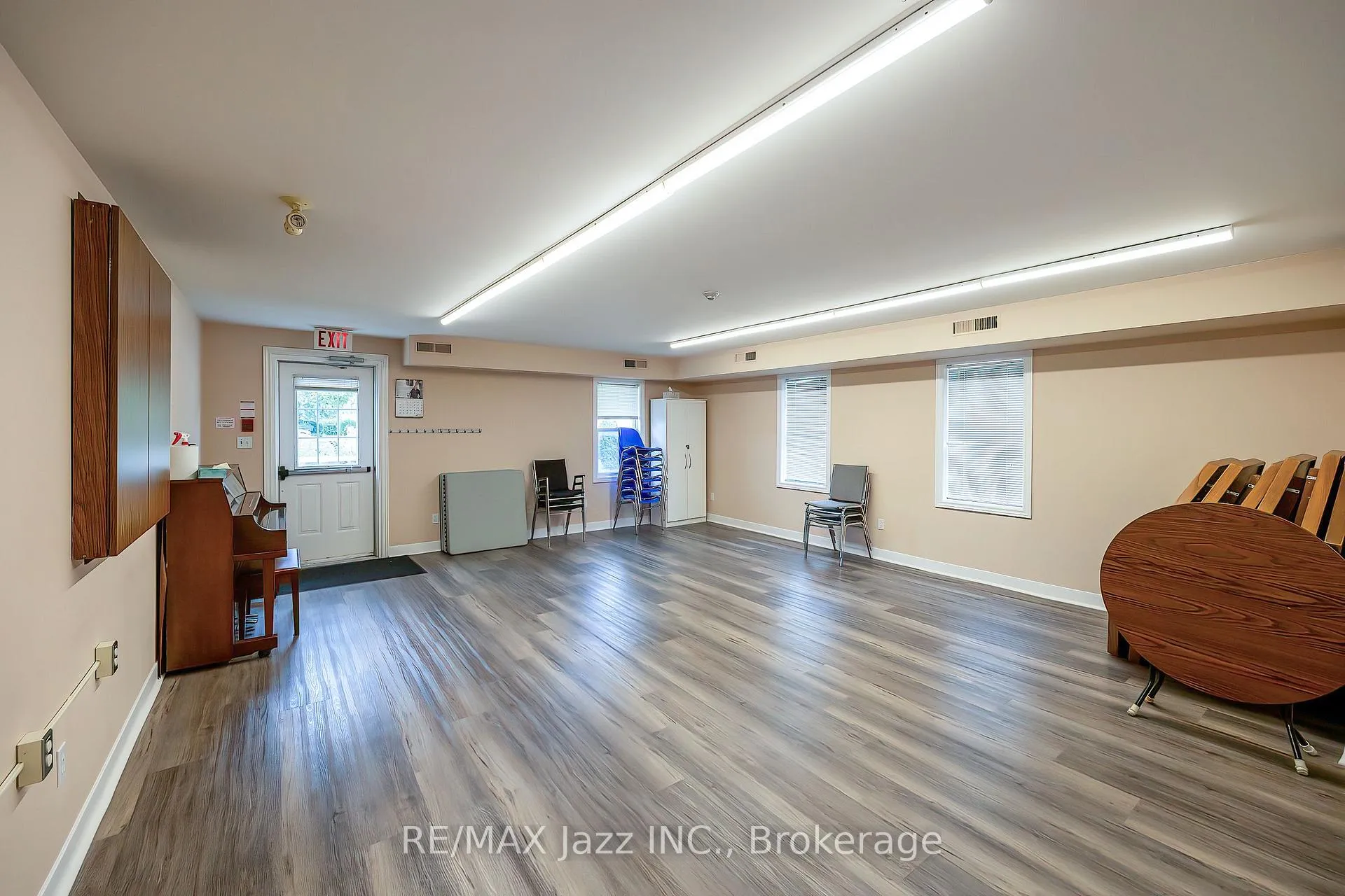 Photo 31 of 213 Wilmot Trail, Clarington, Bowmanville — HOMEH