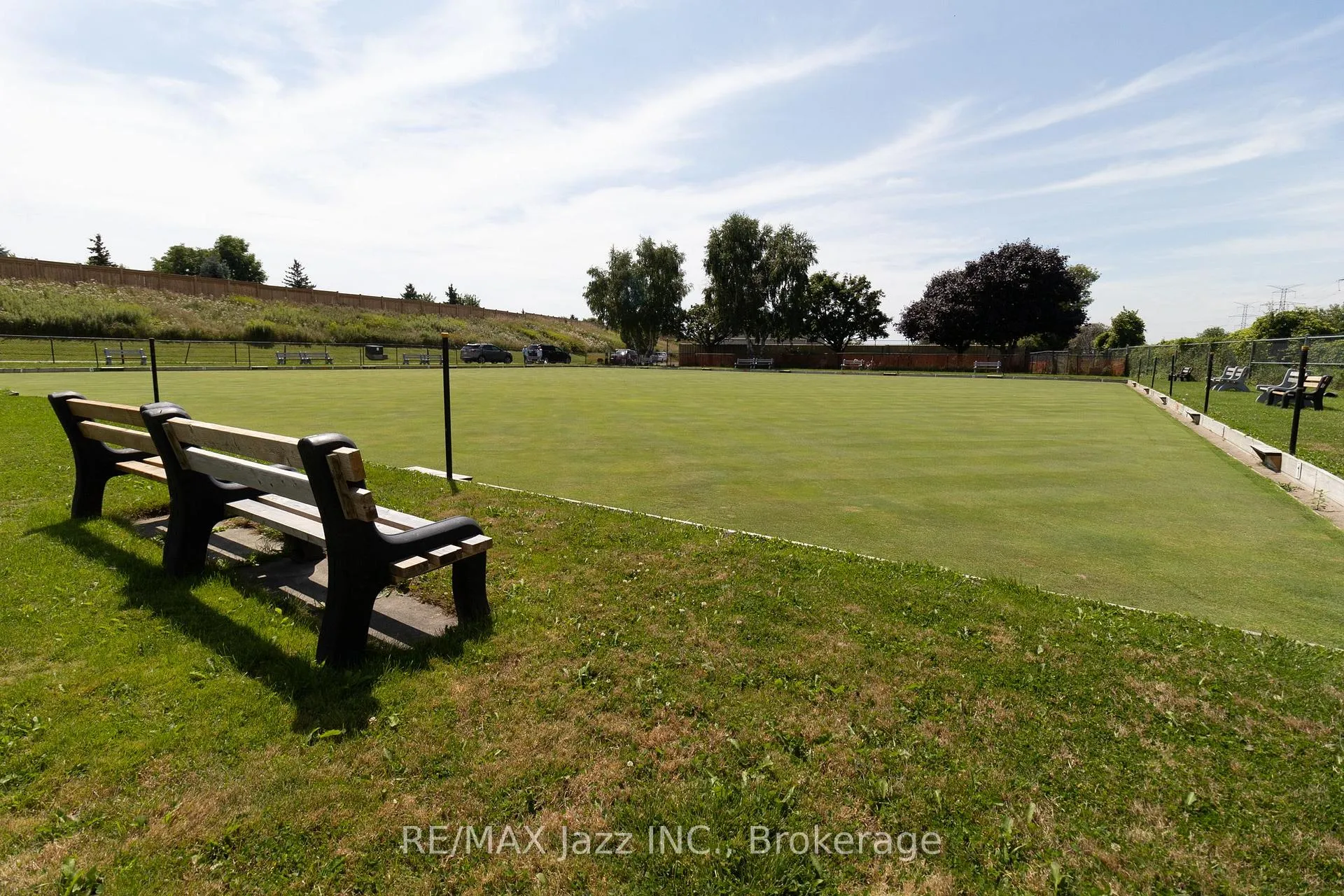 Photo 35 of 213 Wilmot Trail, Clarington, Bowmanville — HOMEH