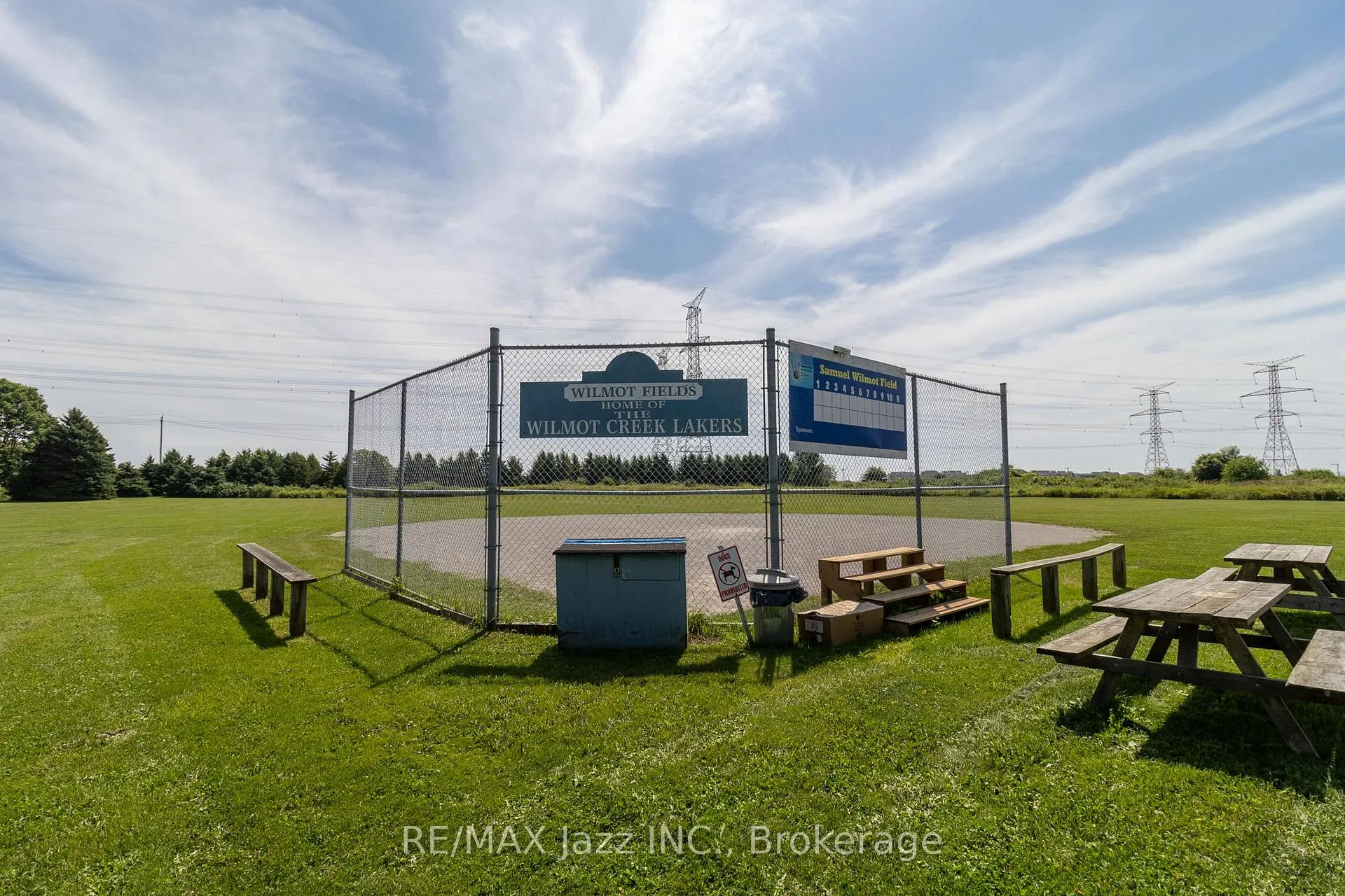 Photo 39 of 213 Wilmot Trail, Clarington, Bowmanville — HOMEH