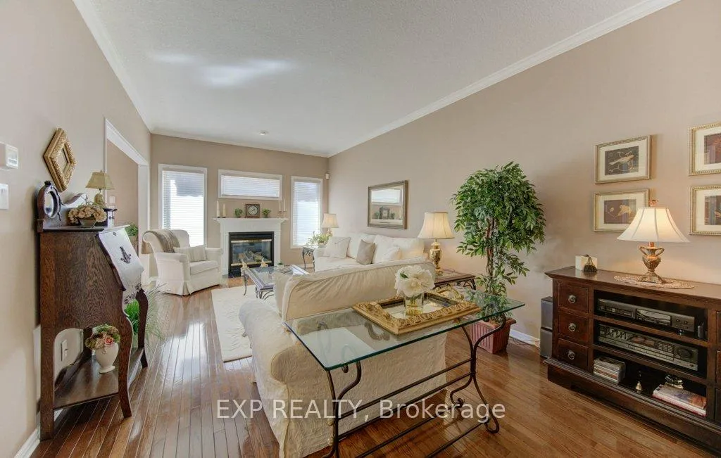 Photo 9 of Unit 8, 545 Laurelwood Drive, Waterloo — HOMEH
