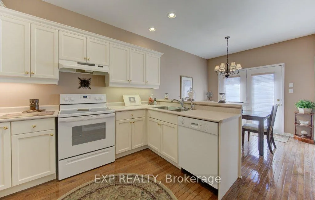 Photo 18 of Unit 8, 545 Laurelwood Drive, Waterloo — HOMEH