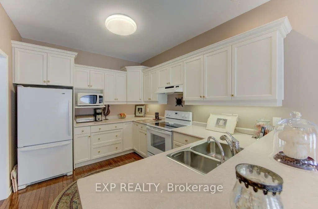 Photo 22 of Unit 8, 545 Laurelwood Drive, Waterloo — HOMEH
