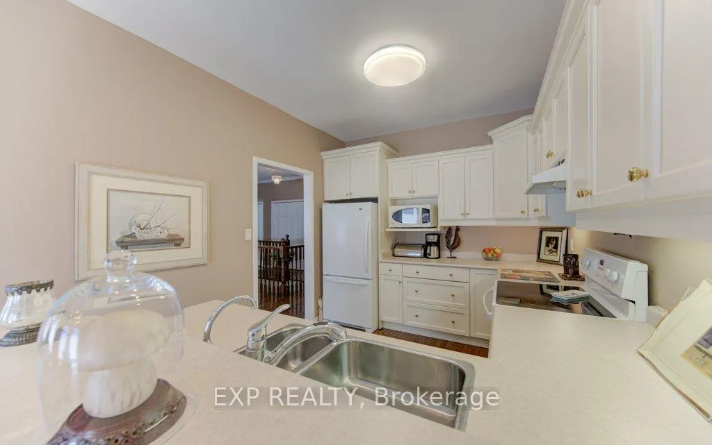 Photo 23 of Unit 8, 545 Laurelwood Drive, Waterloo — HOMEH