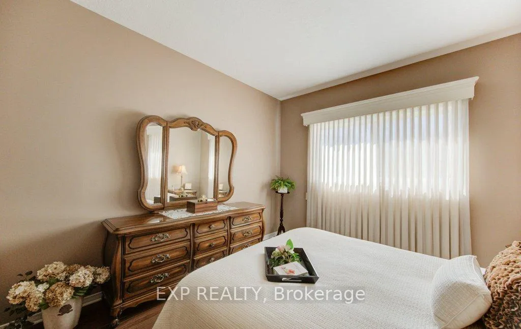 Photo 27 of Unit 8, 545 Laurelwood Drive, Waterloo — HOMEH