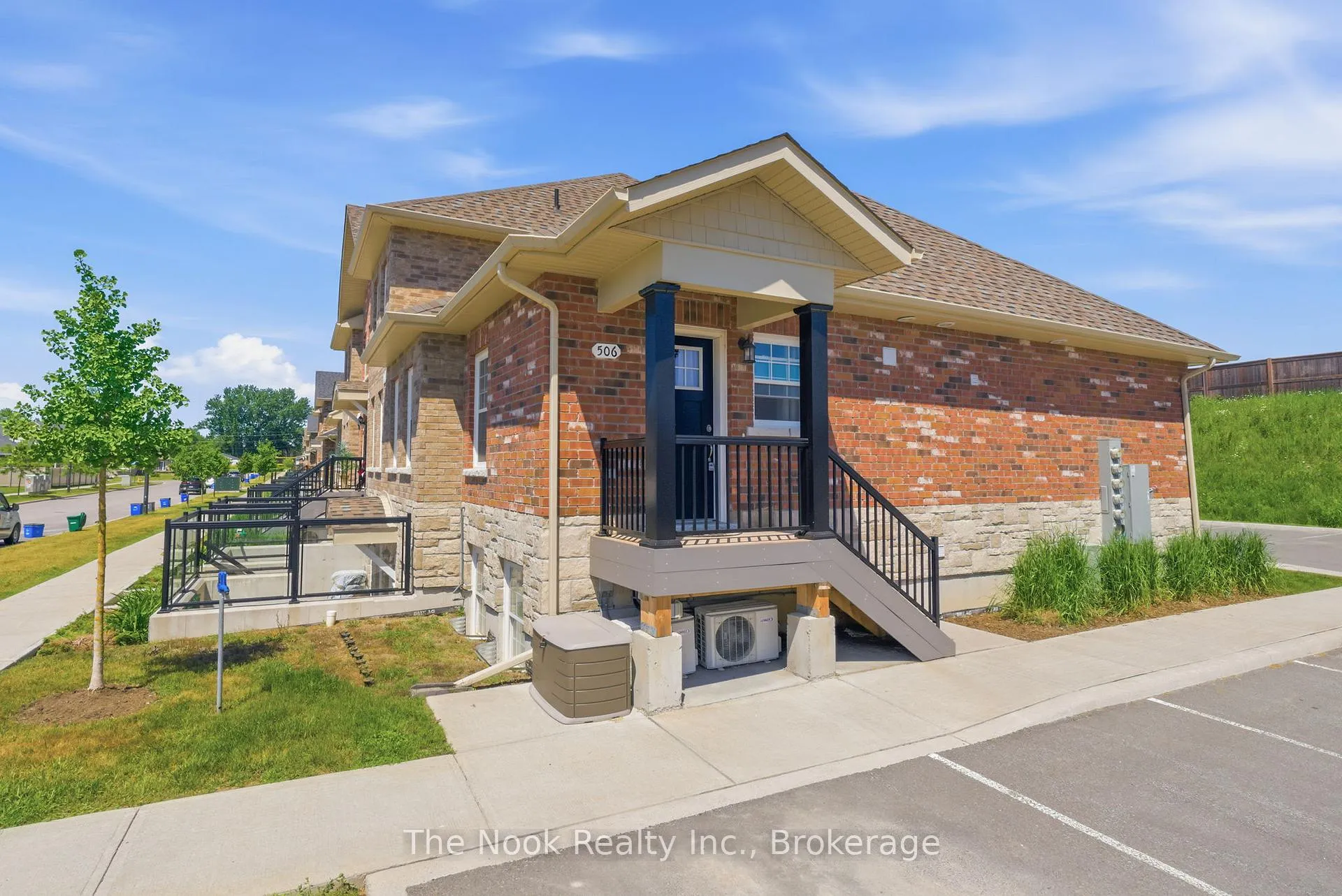 Front of Unit 506, 470 Lonsberry Drive