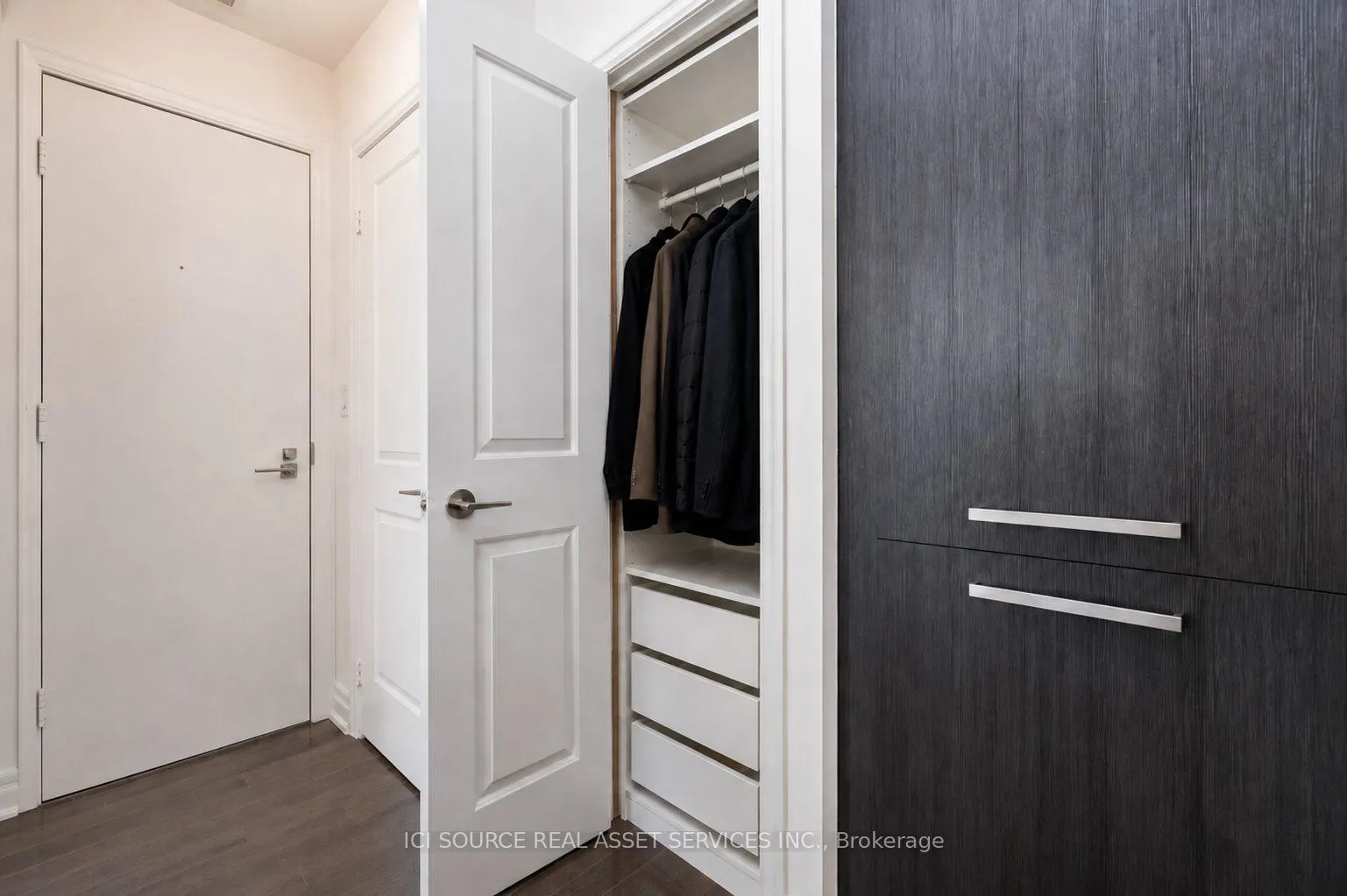 Photo 7 of Unit 1907, 8 The Esplanade, Toronto, Waterfront Communities — HOMEH
