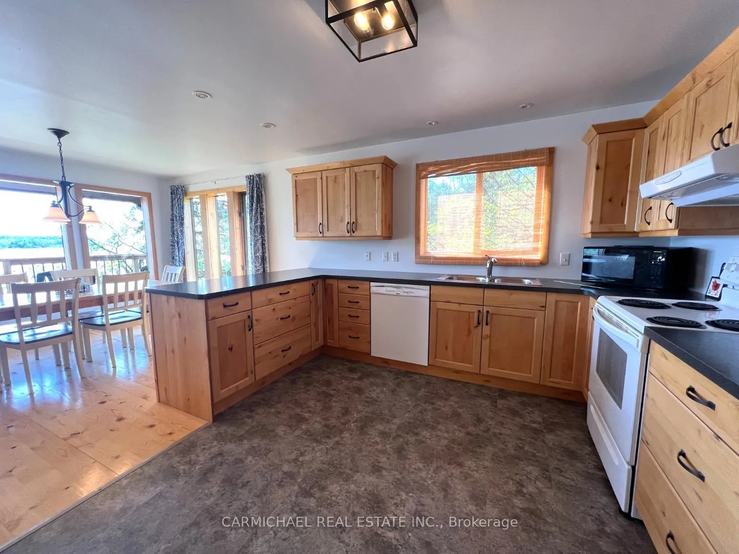 Photo 10 of 101 Rocky Ridge Rd., Kenora Remote Area, Lake of the Woods West — HOMEH