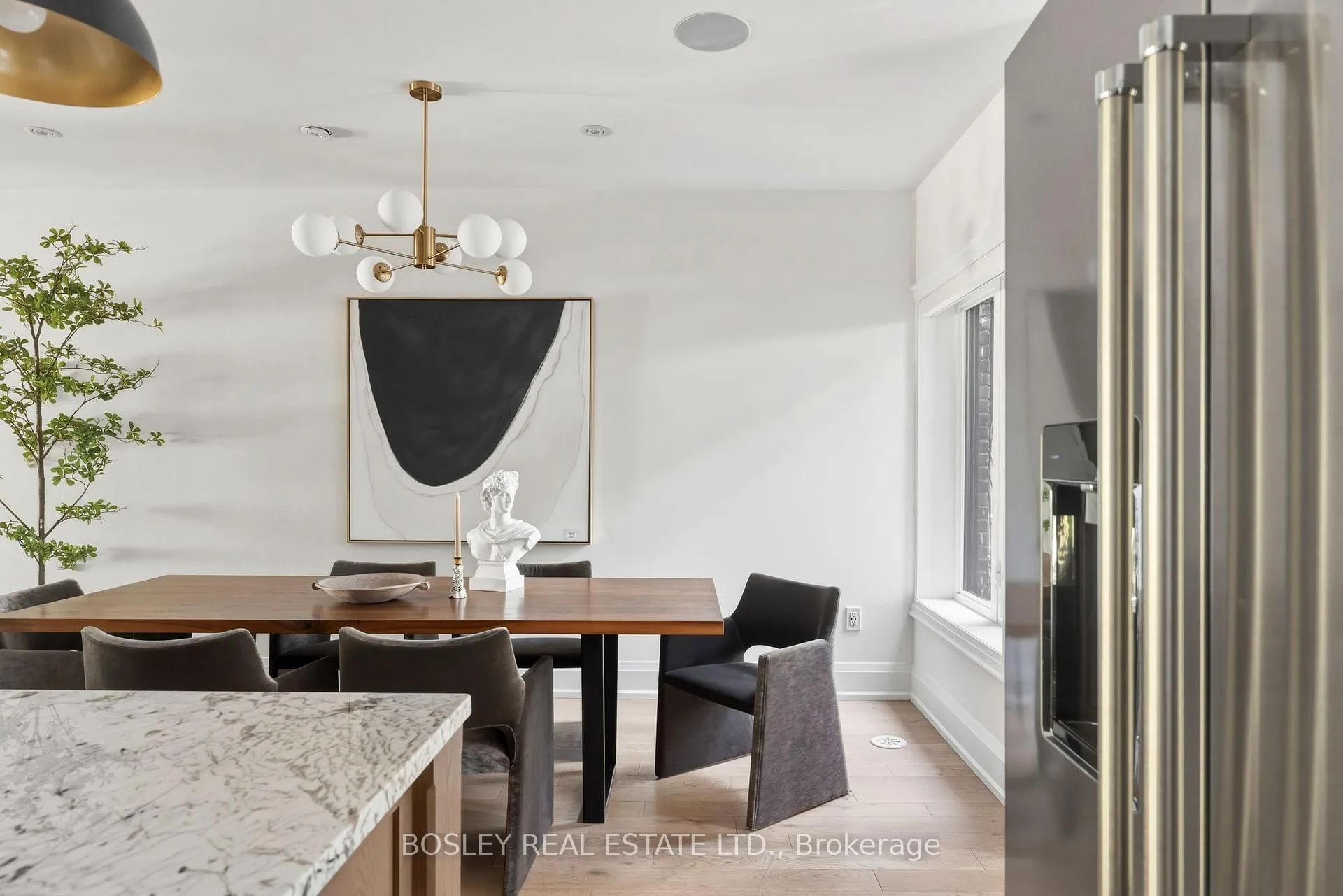 Photo 11 of 19 Lark Street, Toronto, The Beaches — HOMEH