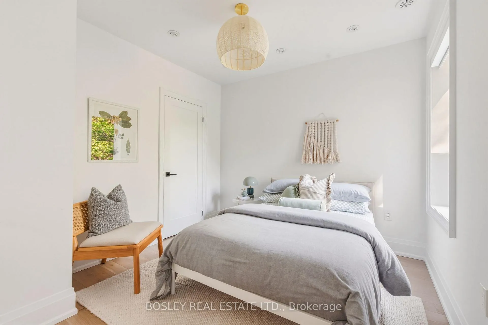 Photo 20 of 19 Lark Street, Toronto, The Beaches — HOMEH