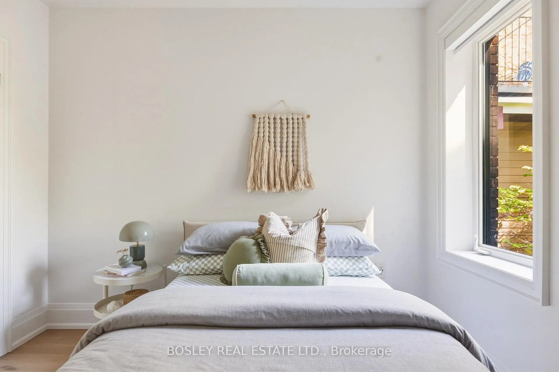 Photo 21 of 19 Lark Street, Toronto, The Beaches — HOMEH