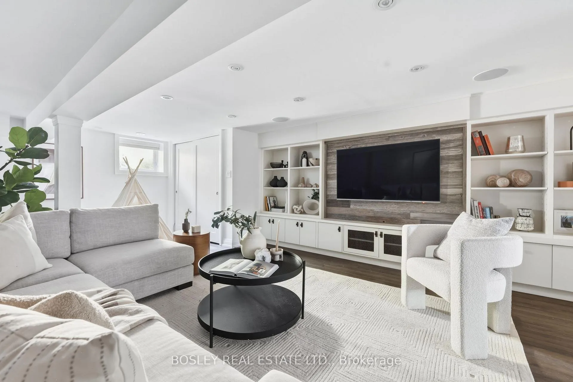 Photo 32 of 19 Lark Street, Toronto, The Beaches — HOMEH